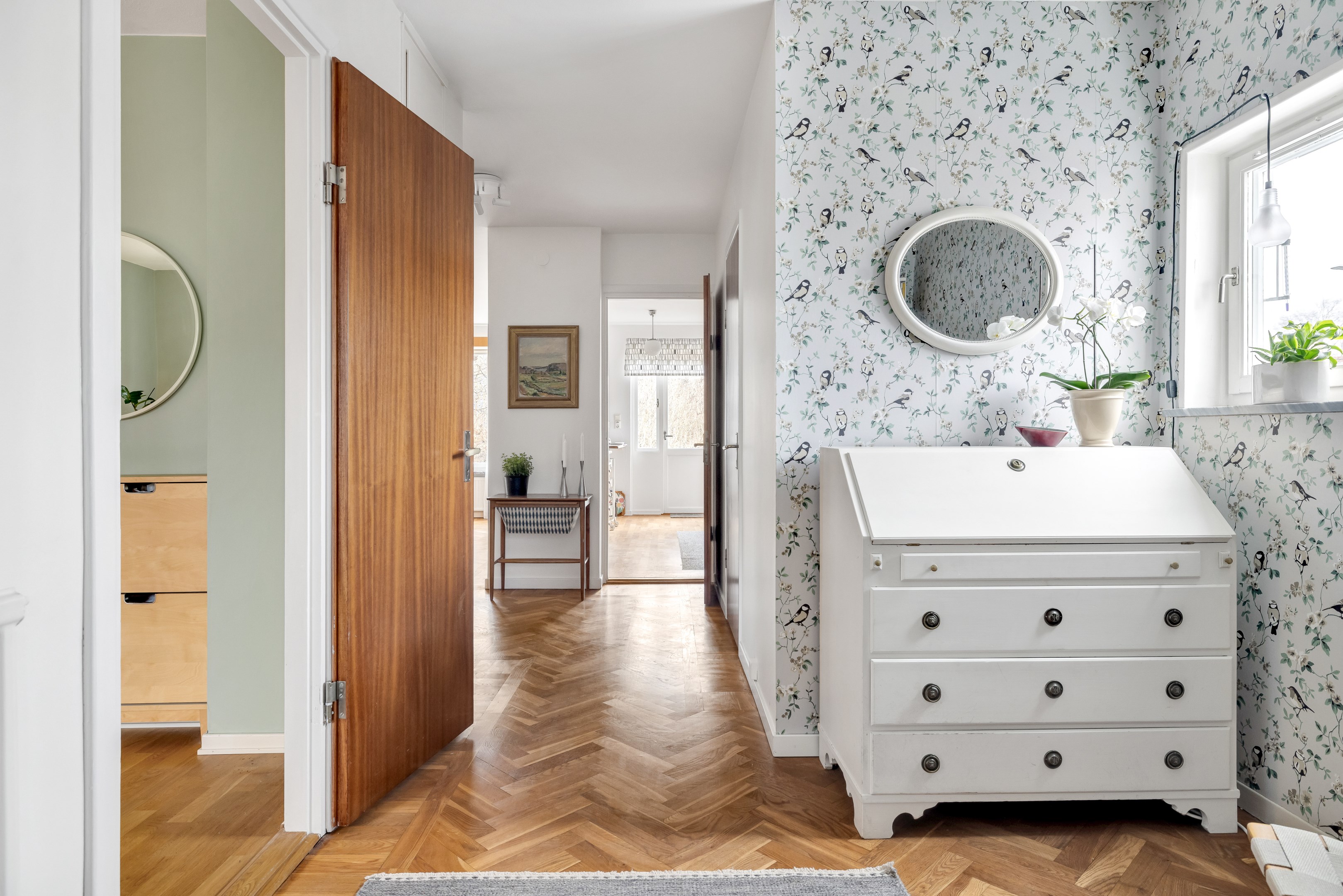 Bostadsbild från Eriksbergsvägen 12A, Såld i Sommarro, Uppsala