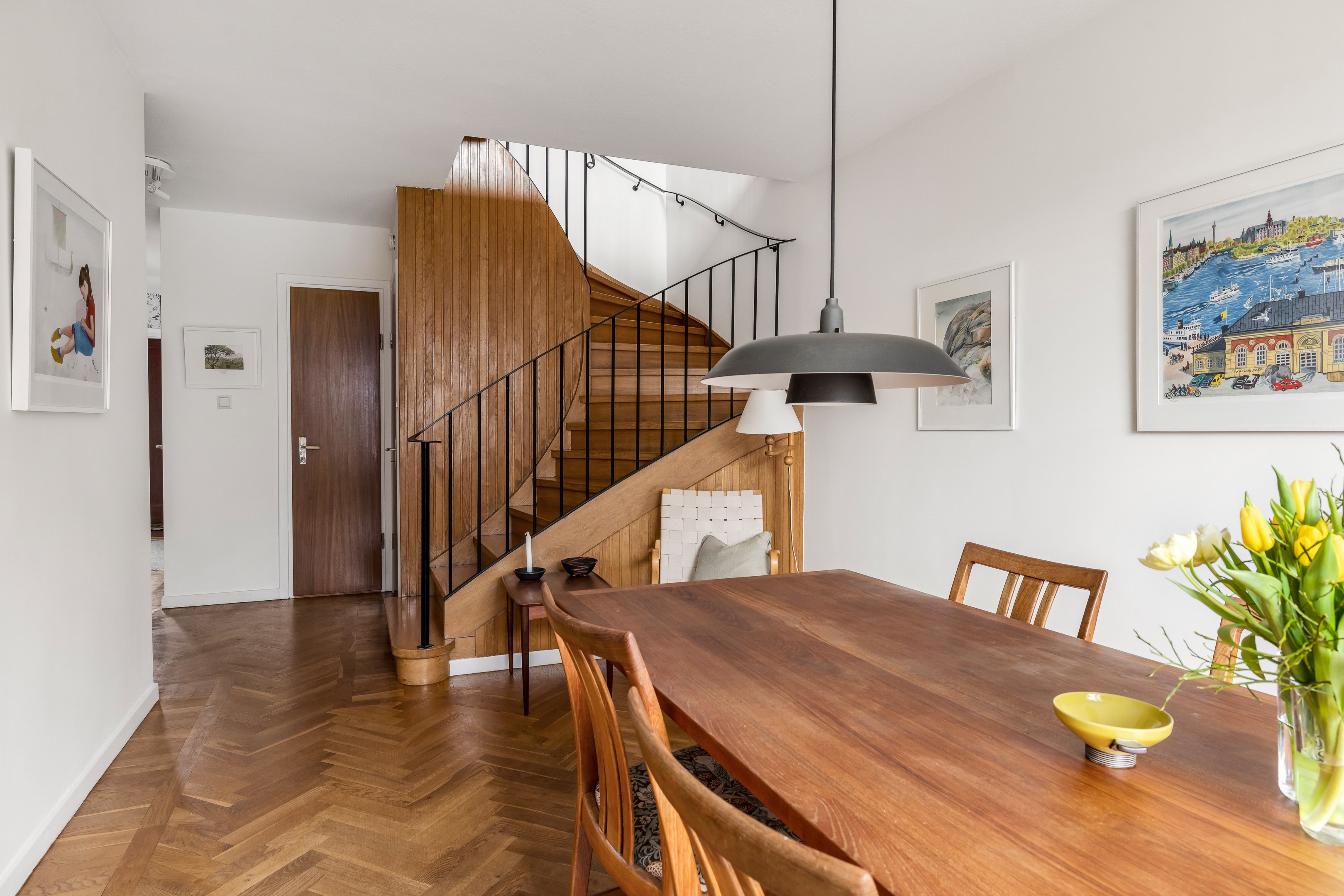 Bostadsbild från Eriksbergsvägen 12A, Såld i Sommarro, Uppsala