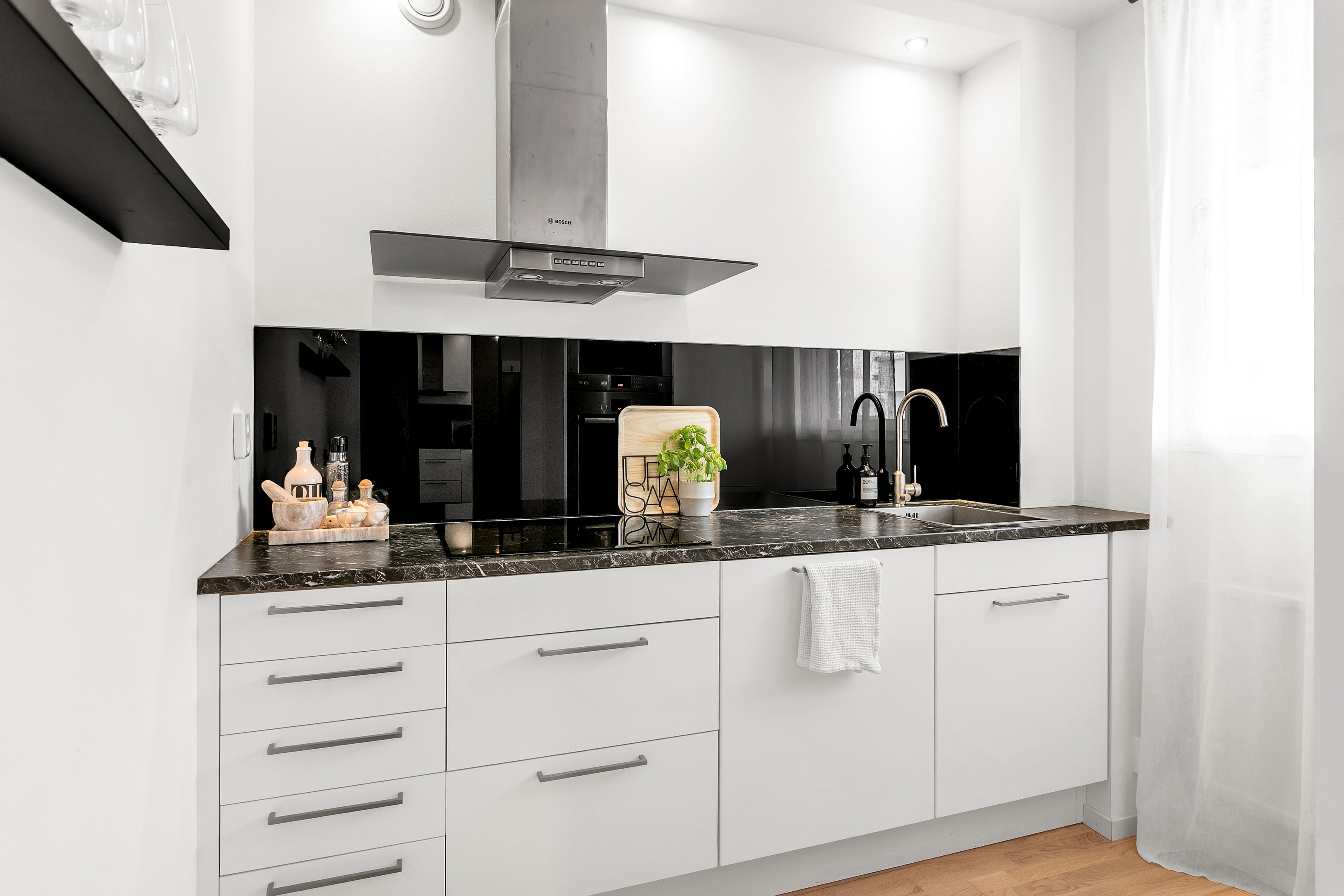 Bostadsbild från Gräslöksgatan 28, Såld i Årsta, Uppsala