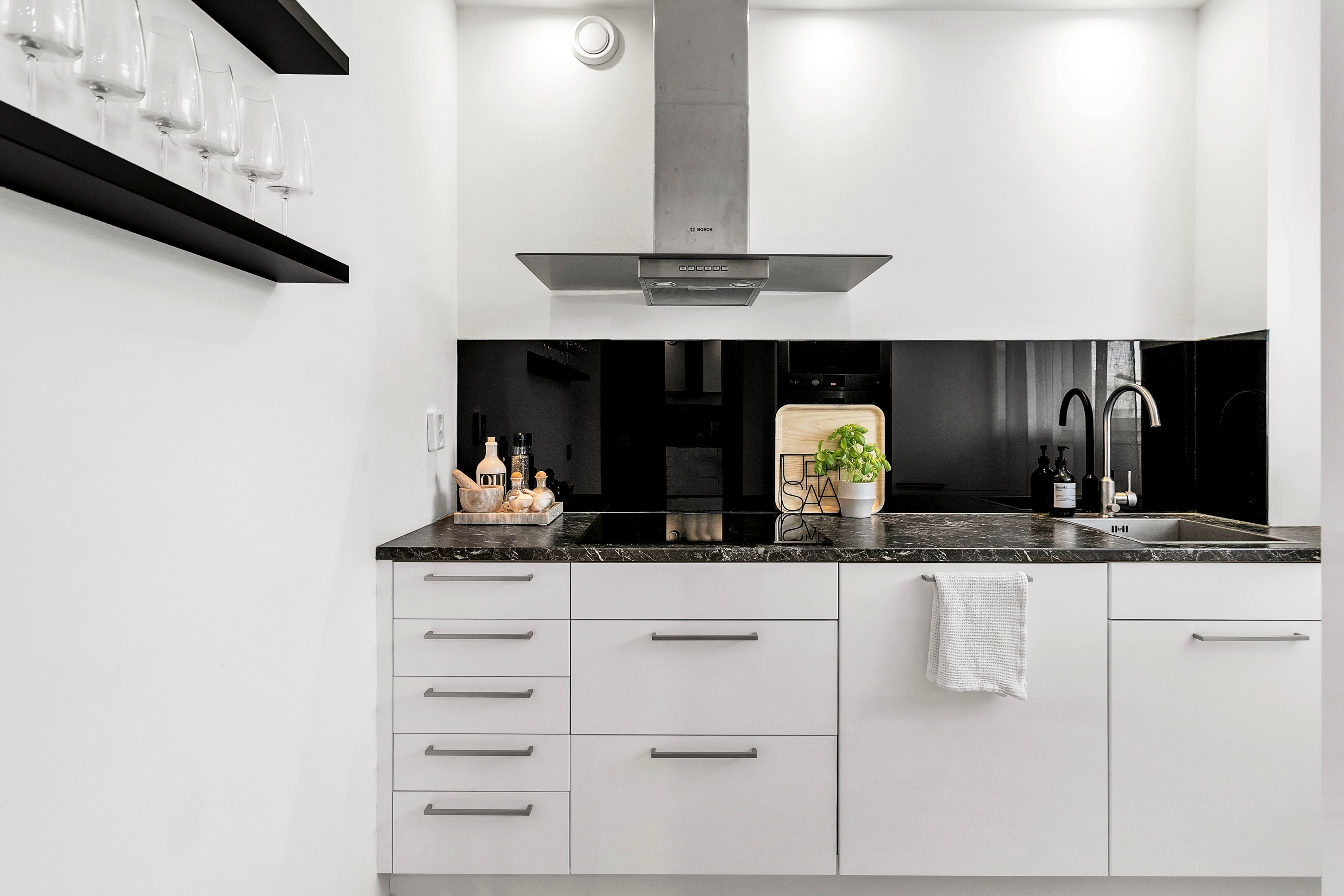 Bostadsbild från Gräslöksgatan 28, Såld i Årsta, Uppsala