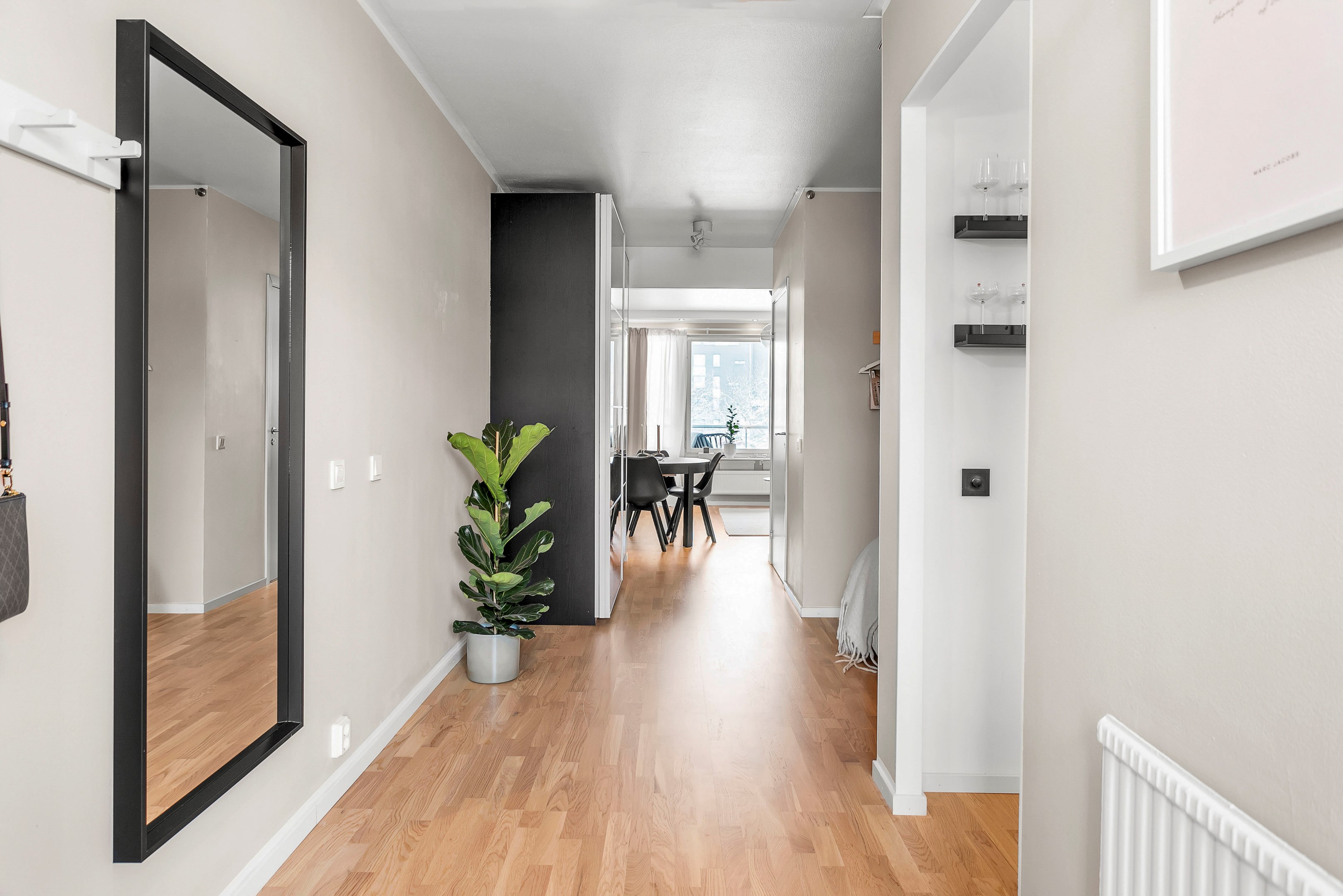 Bostadsbild från Gräslöksgatan 28, Såld i Årsta, Uppsala