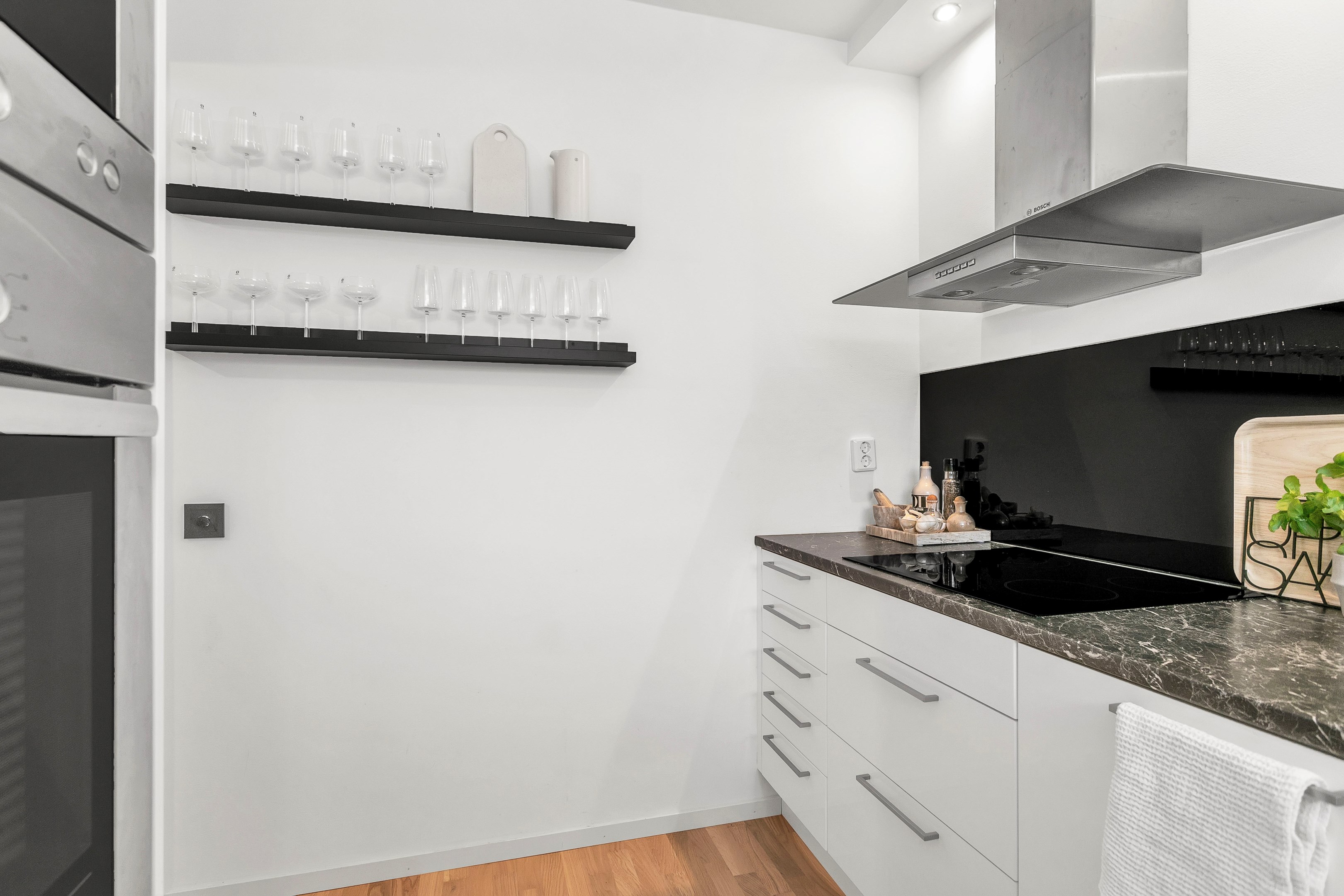 Bostadsbild från Gräslöksgatan 28, Såld i Årsta, Uppsala