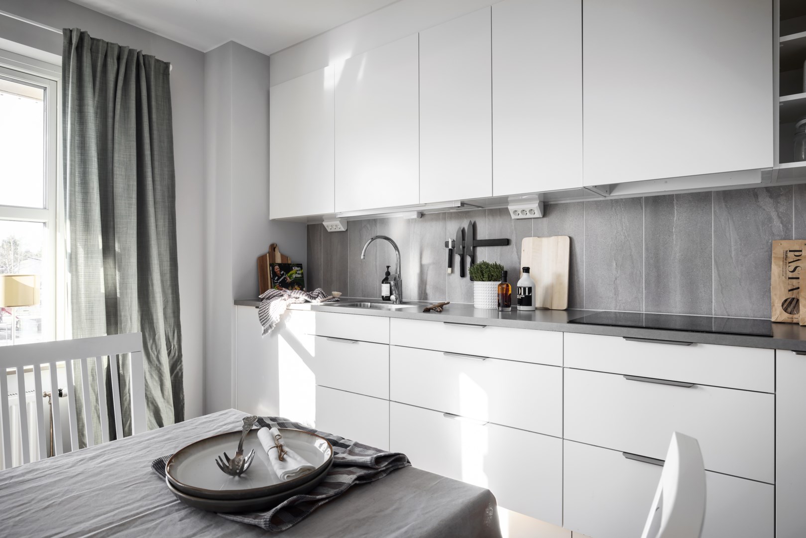 Bostadsbild från Tollare Ängsväg 26, 3 tr, Såld i Tollare, Nacka