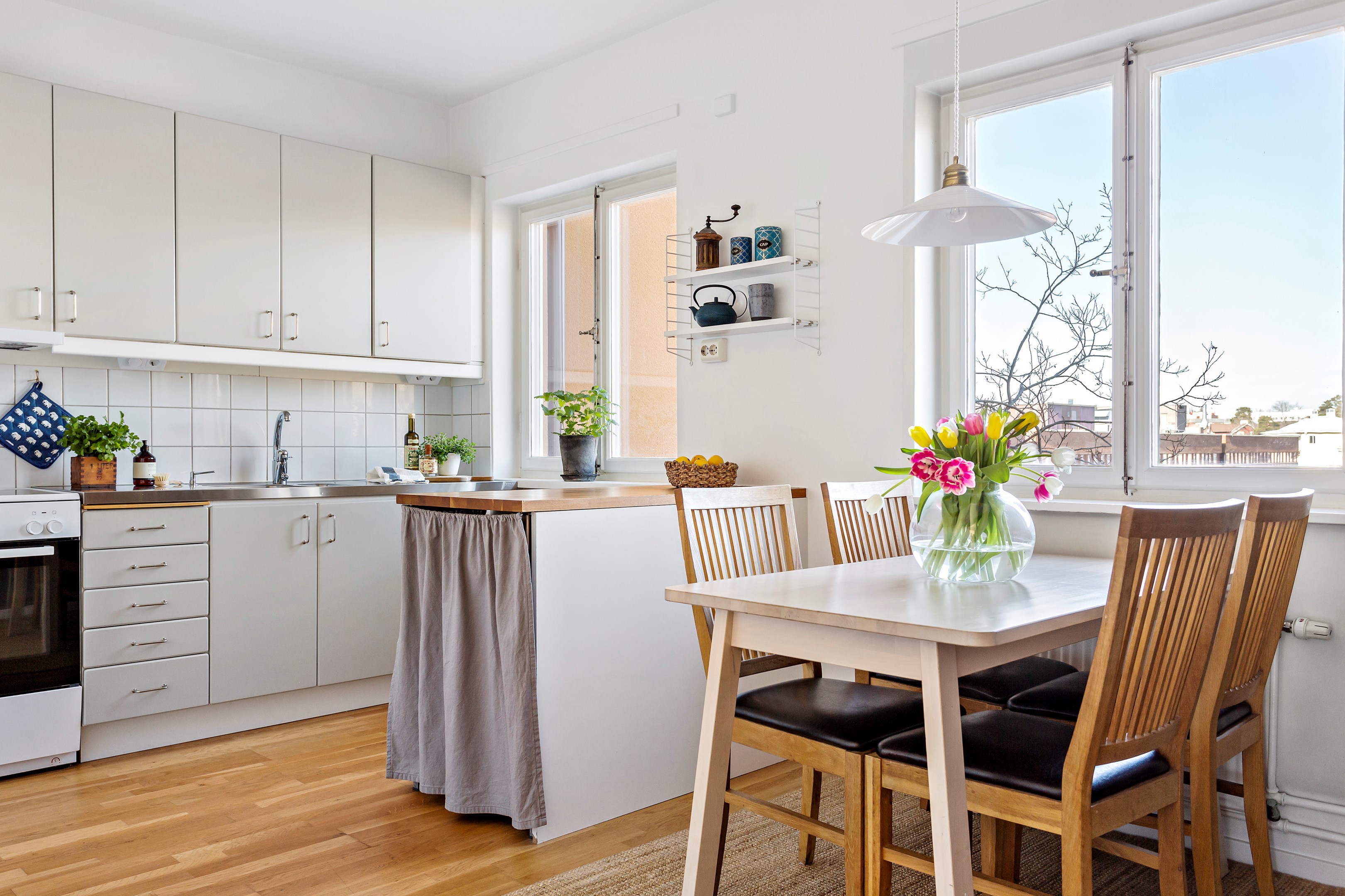 Bostadsbild från Ugglevägen 13B, 2 tr, Såld i Ektorp, Nacka