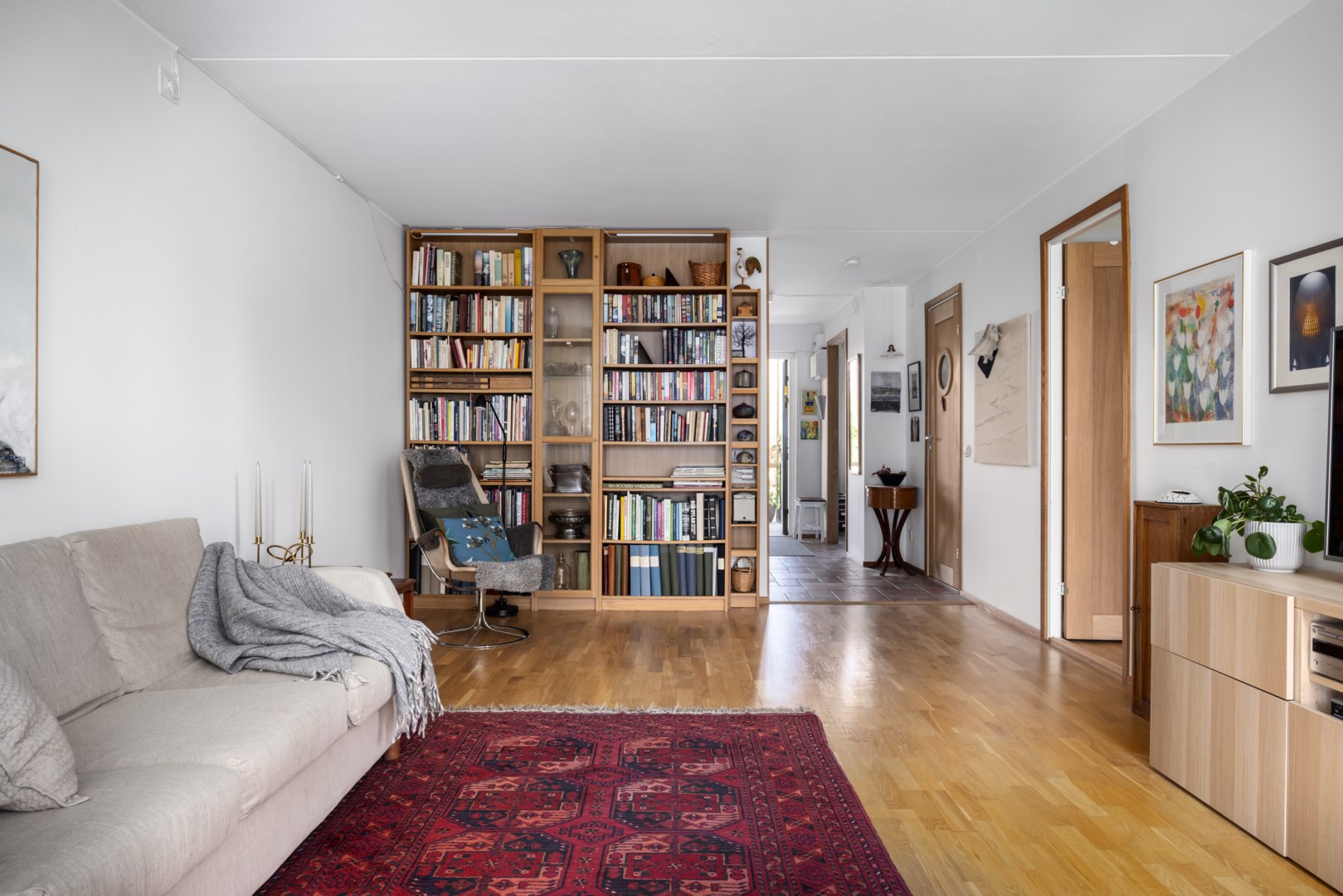 Bostadsbild från Fyrspannsvägen 52, Såld i Jarlaberg, Nacka