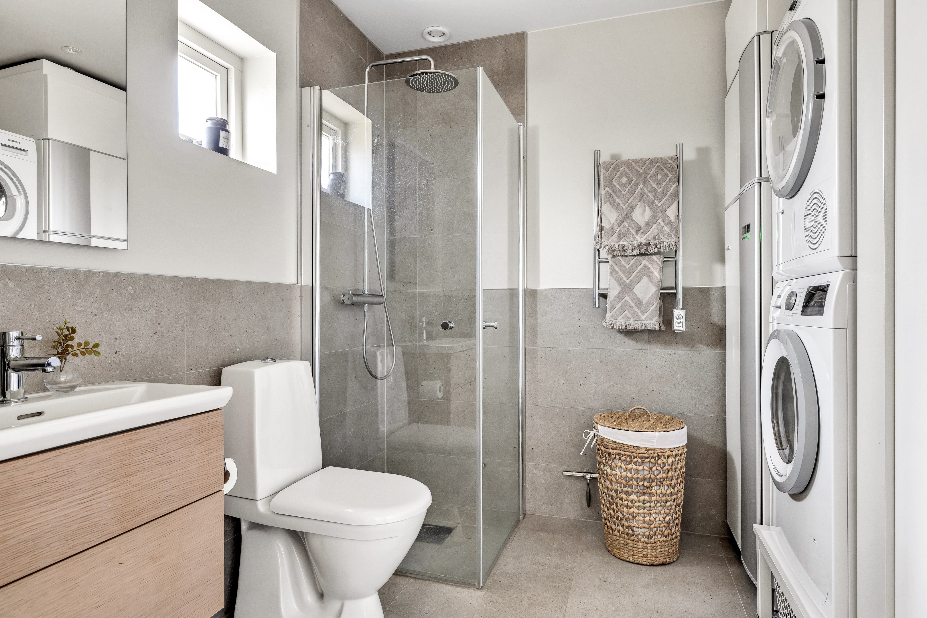 Bostadsbild från Björnmossvägen 25, Såld i Lindbacken, Uppsala