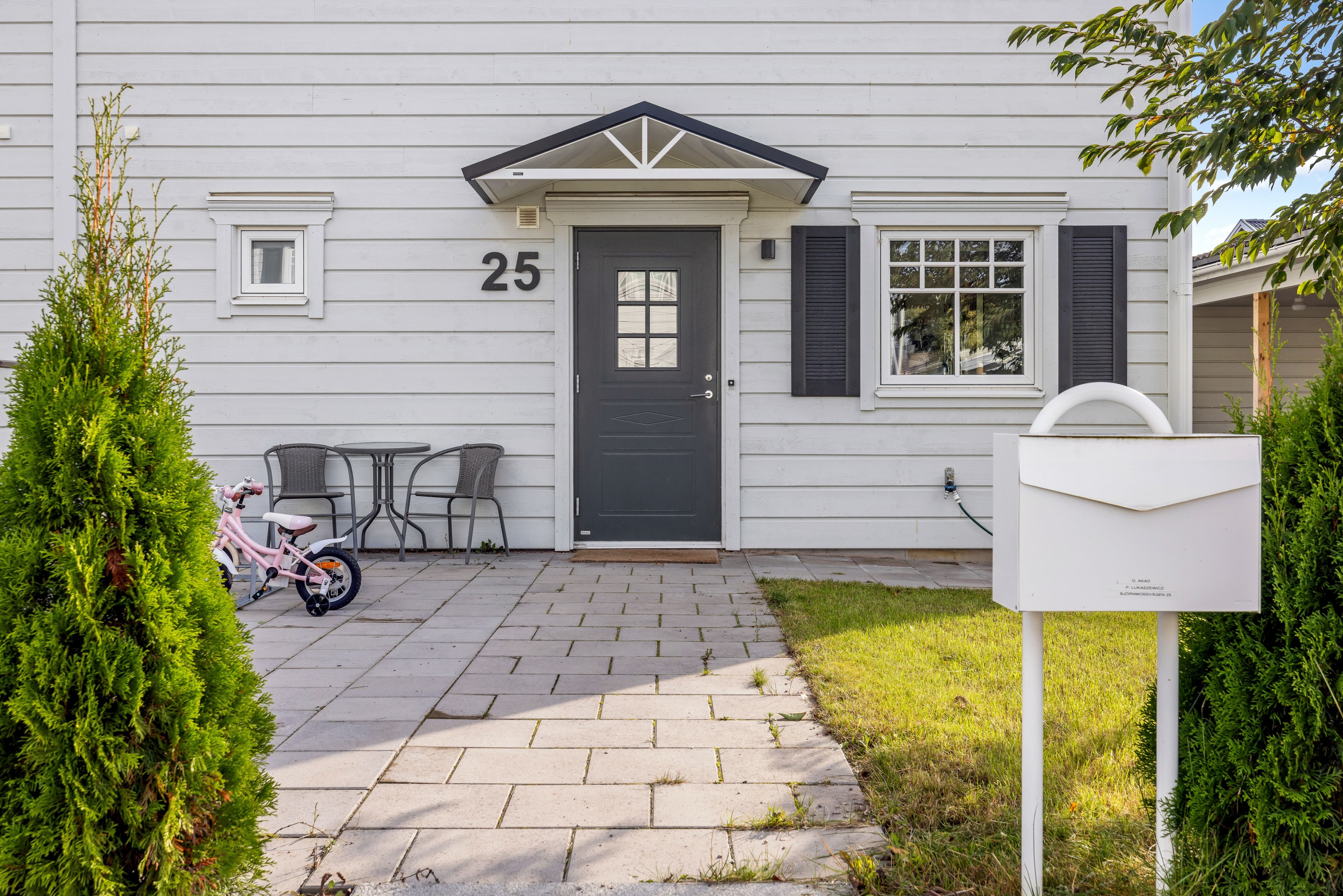 Bostadsbild från Björnmossvägen 25, Såld i Lindbacken, Uppsala