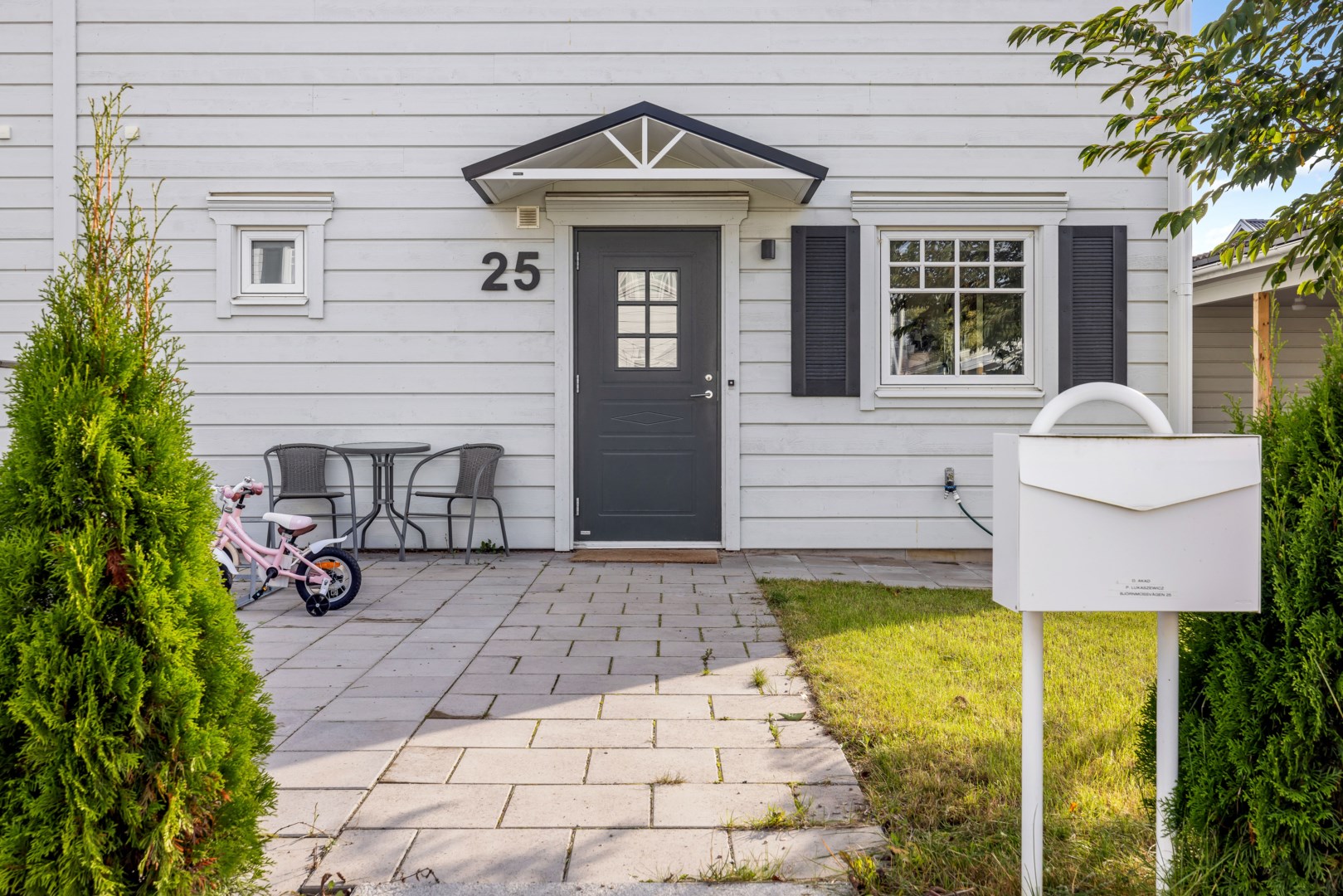 Bostadsbild från Björnmossvägen 25, Såld i Lindbacken, Uppsala