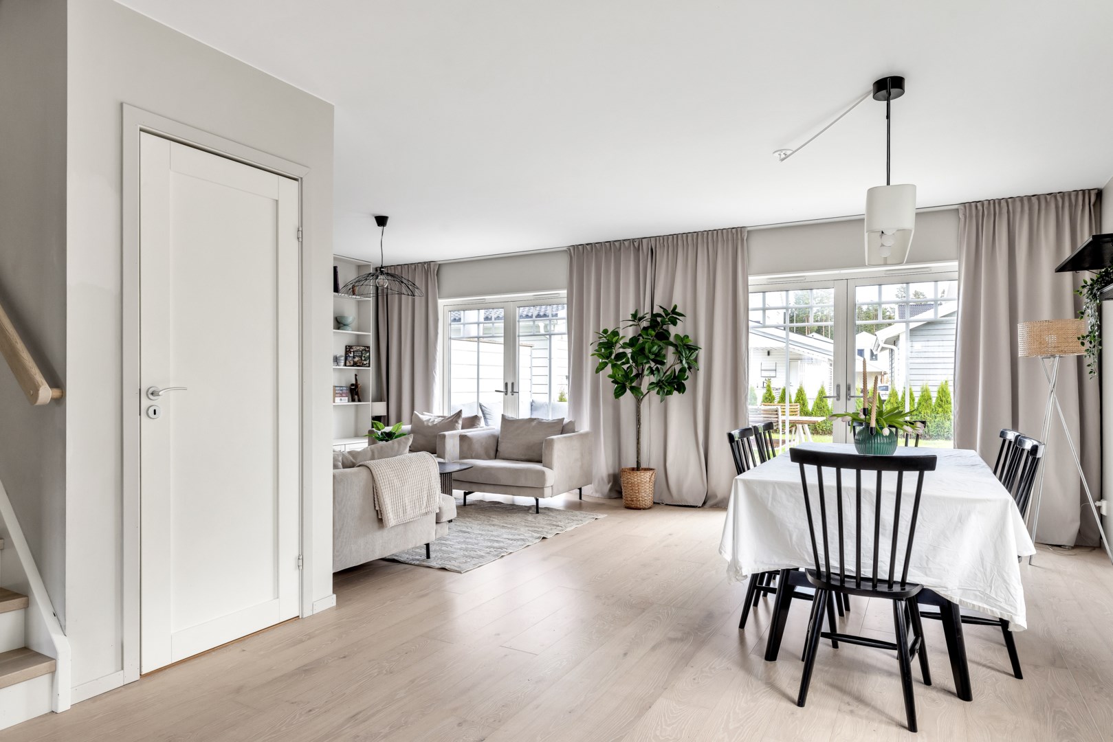 Bostadsbild från Björnmossvägen 25, Såld i Lindbacken, Uppsala