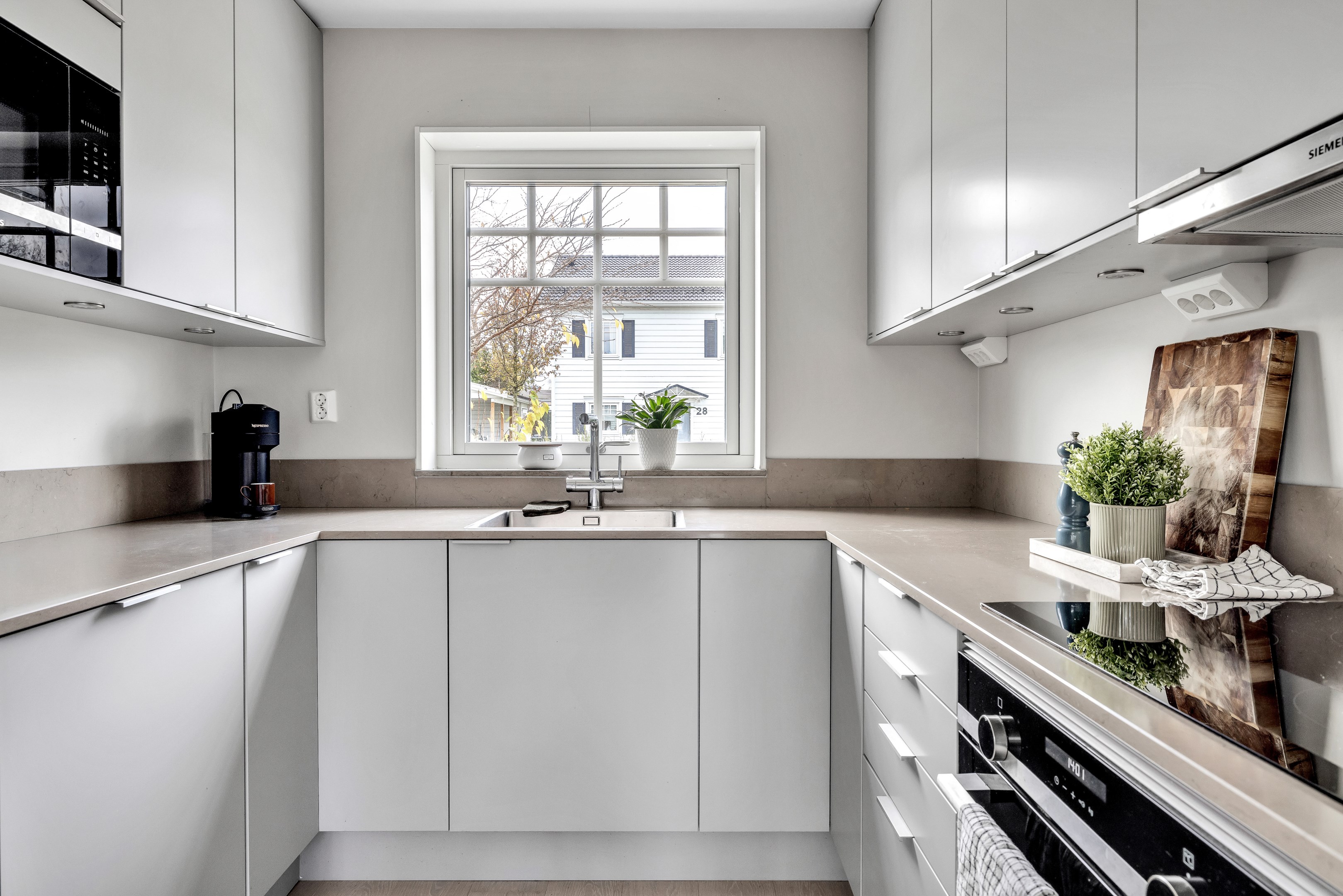 Bostadsbild från Björnmossvägen 25, Såld i Lindbacken, Uppsala