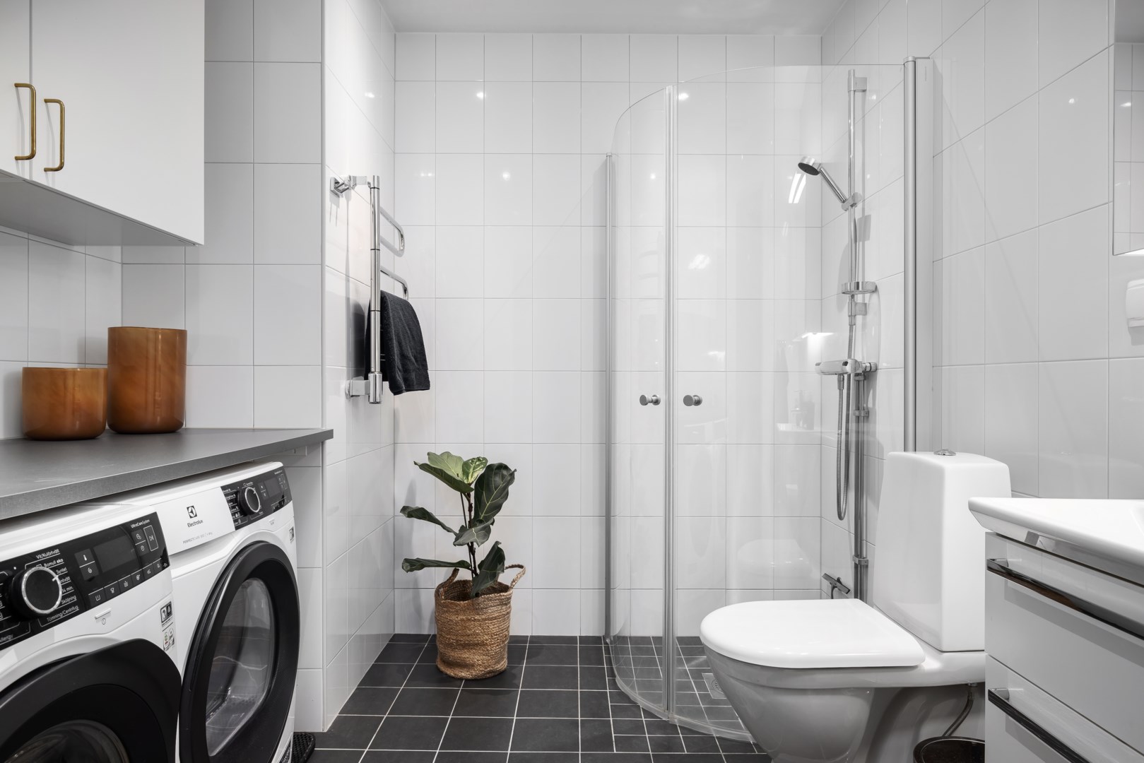 Bostadsbild från Tollareslingan 8, Såld i Tollare, Nacka