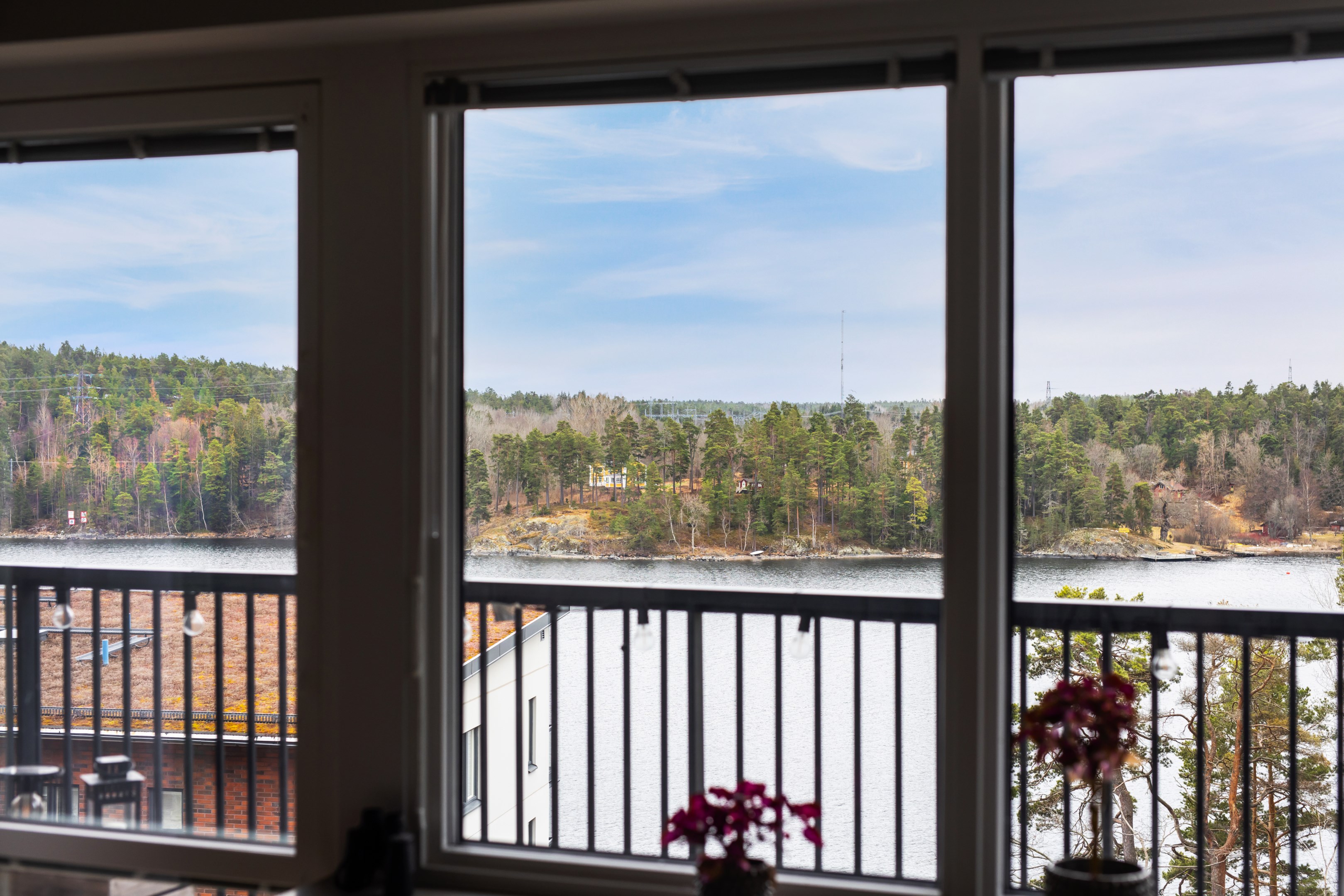 Bostadsbild från Tollareslingan 8, Såld i Tollare, Nacka