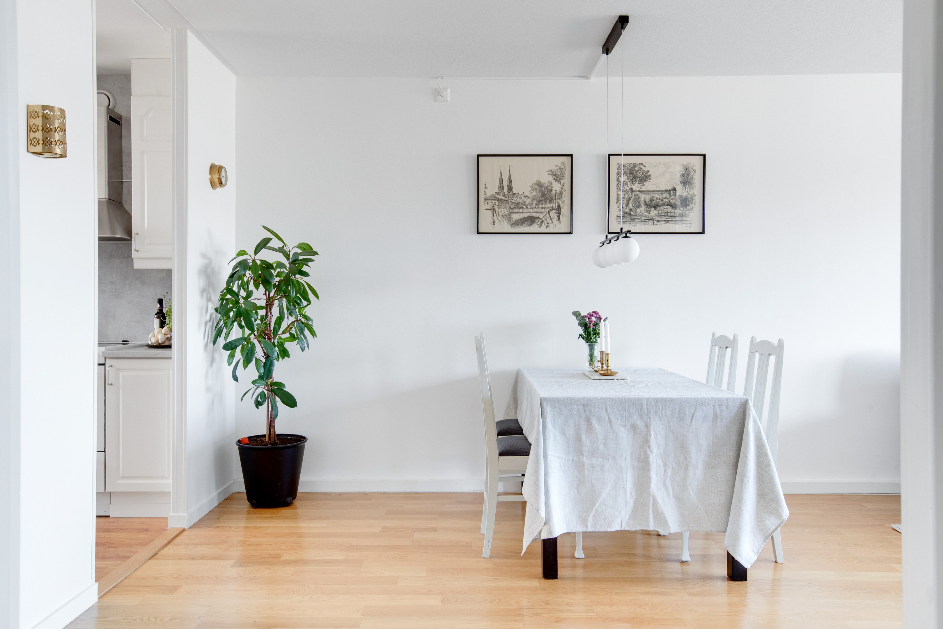 Bostadsbild från Kamomillgatan 23, Såld i Årsta, Uppsala