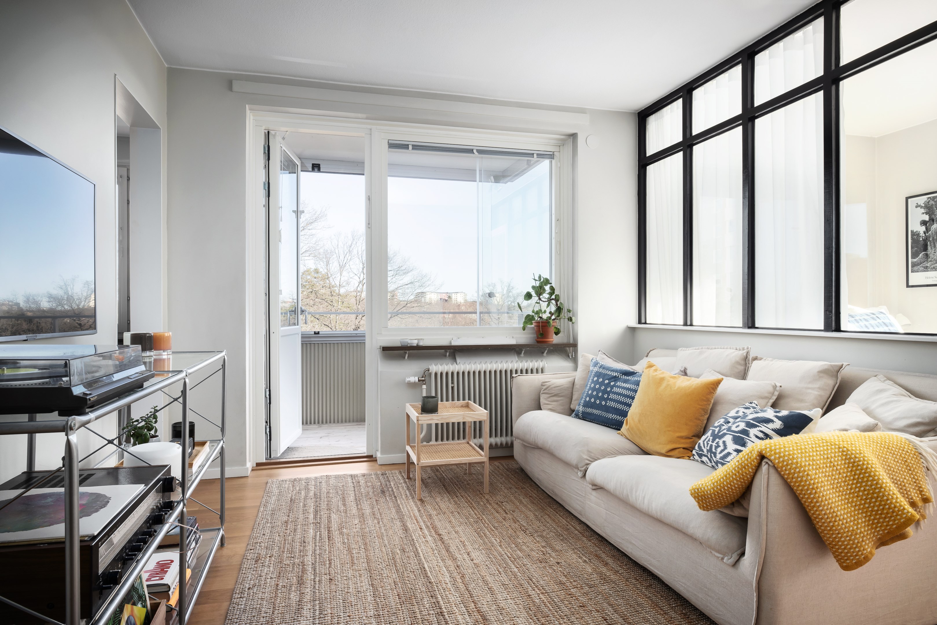 Bostadsbild från Alphyddevägen 9, Såld i , Nacka