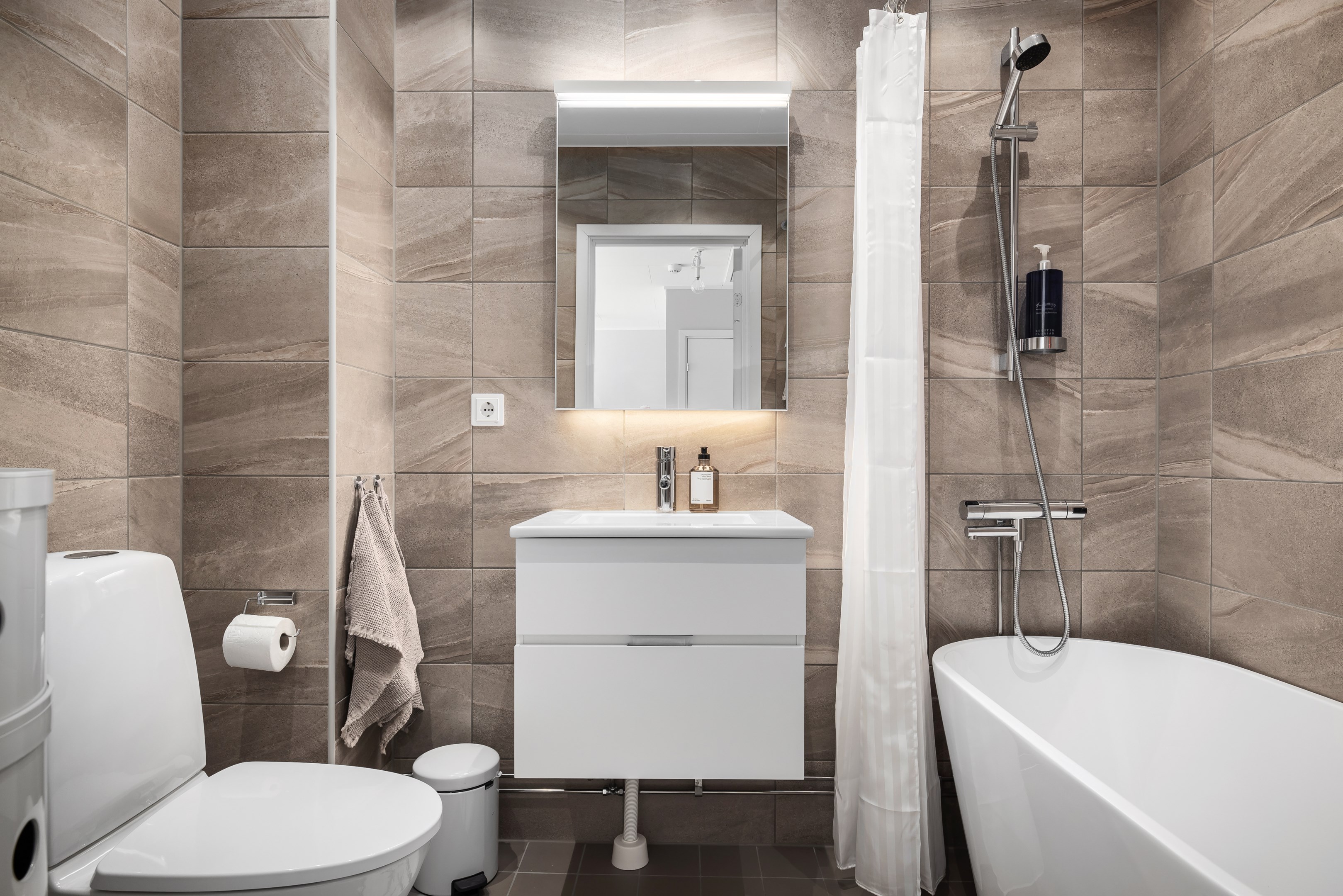 Bostadsbild från Tollare Ängsväg 25, Såld i Tollare, Nacka