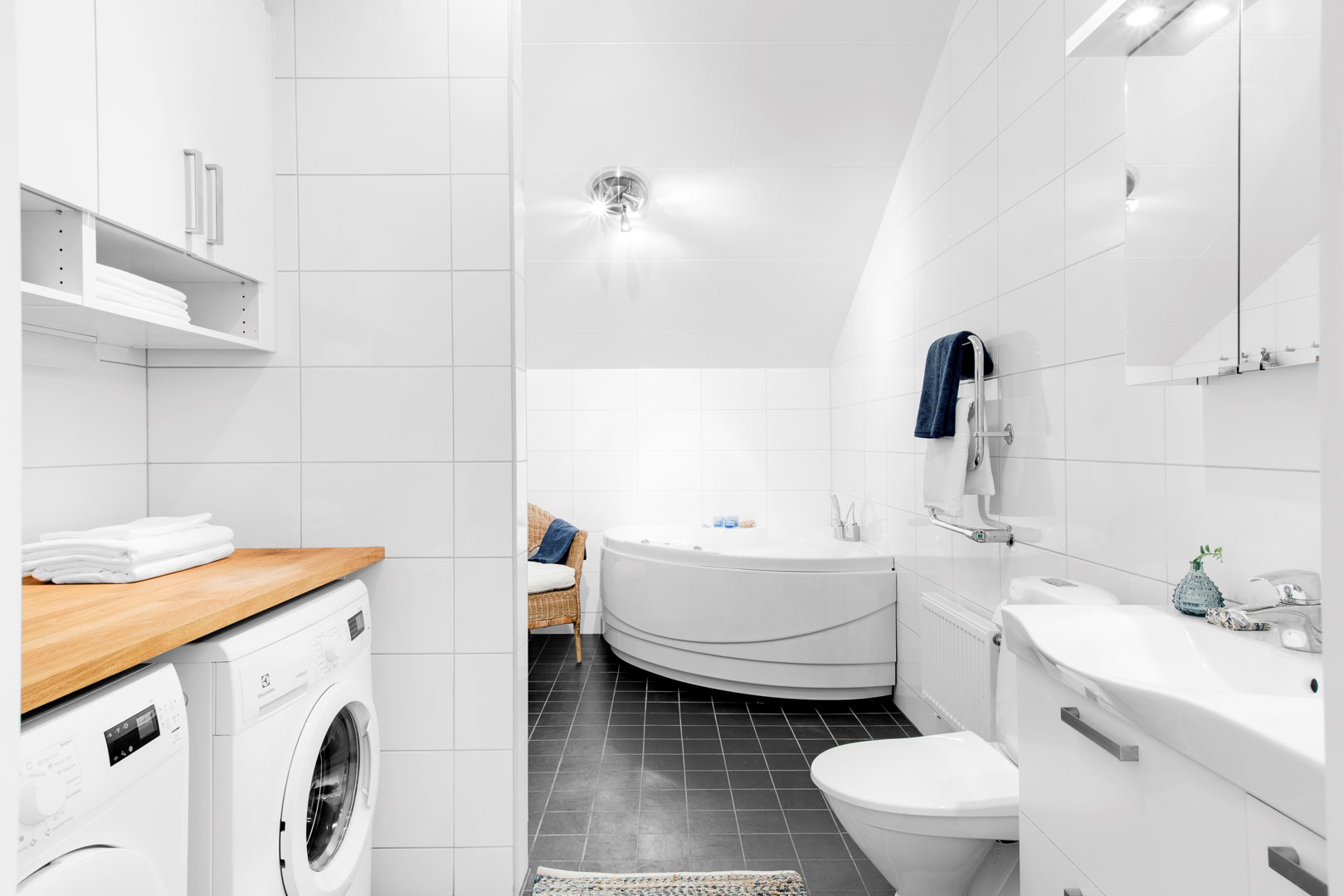 Bostadsbild från Råbyvägen 34, Såld i Kapellgärdet, Uppsala