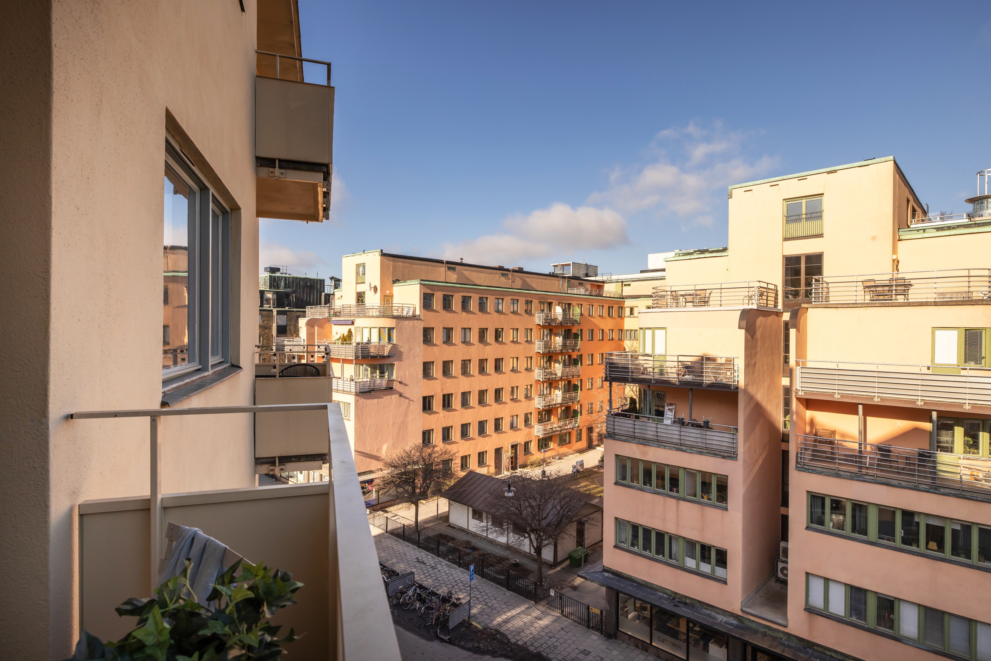 Bostadsbild från Åsögatan 98, Såld i , Stockholm