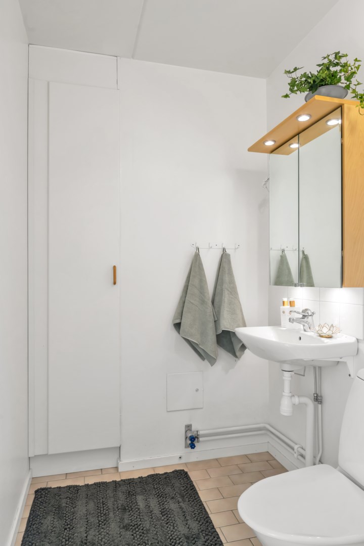 Bostadsbild från Vaksalagatan 18B, Såld i Centrum, Uppsala