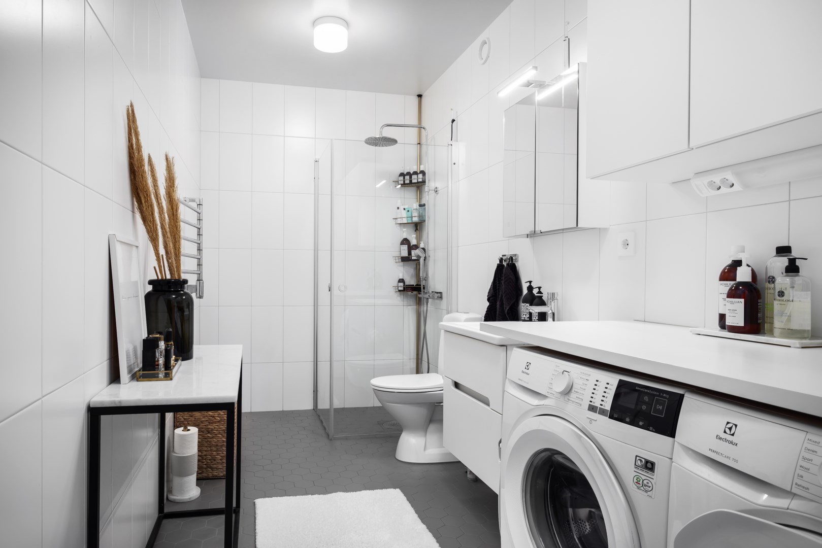 Bostadsbild från Tollareslingan 26, 8 tr, Såld i Tollare, Nacka