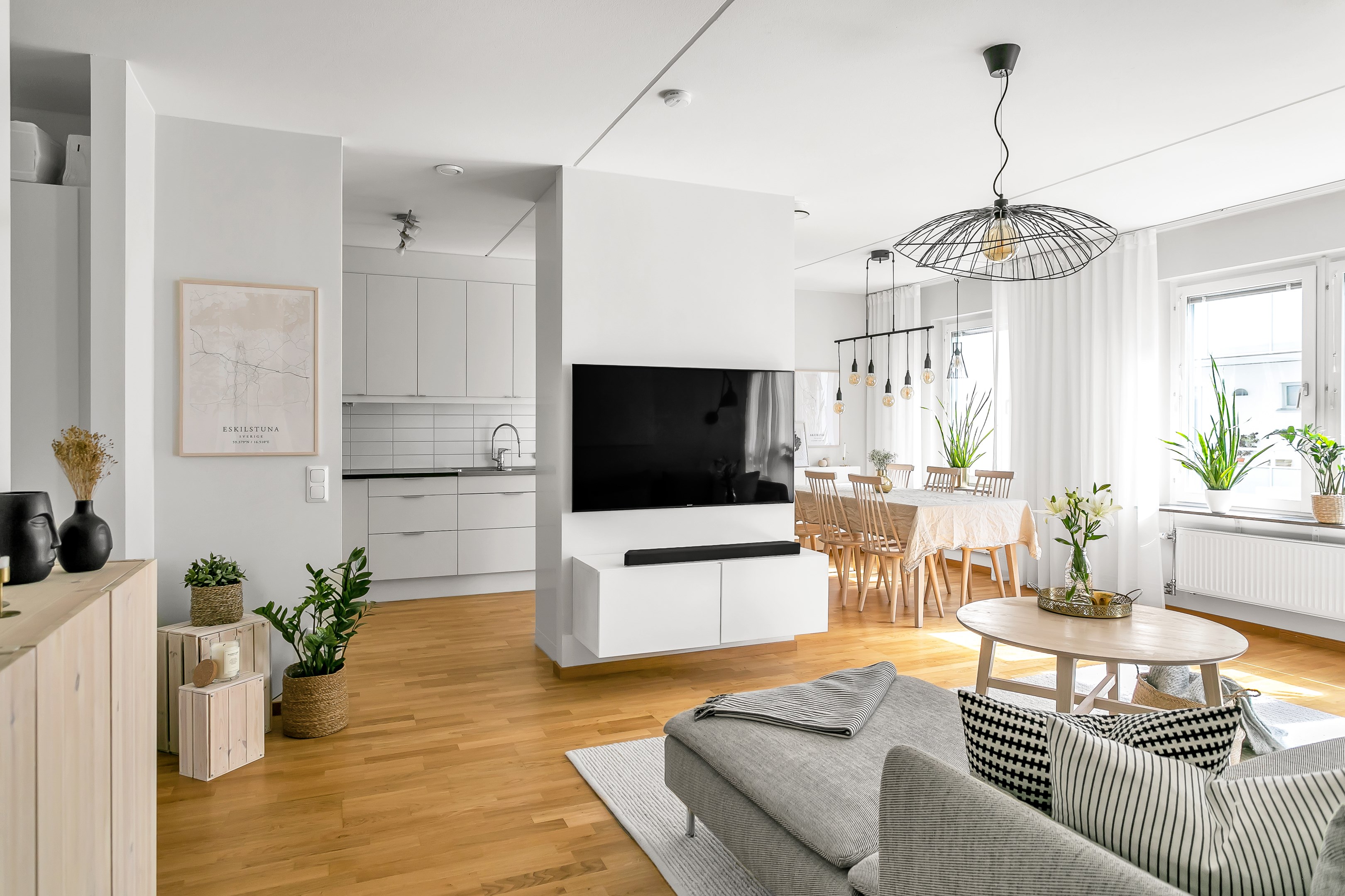 Bostadsbild från Råbyvägen 30, Såld i Kapellgärdet, Uppsala