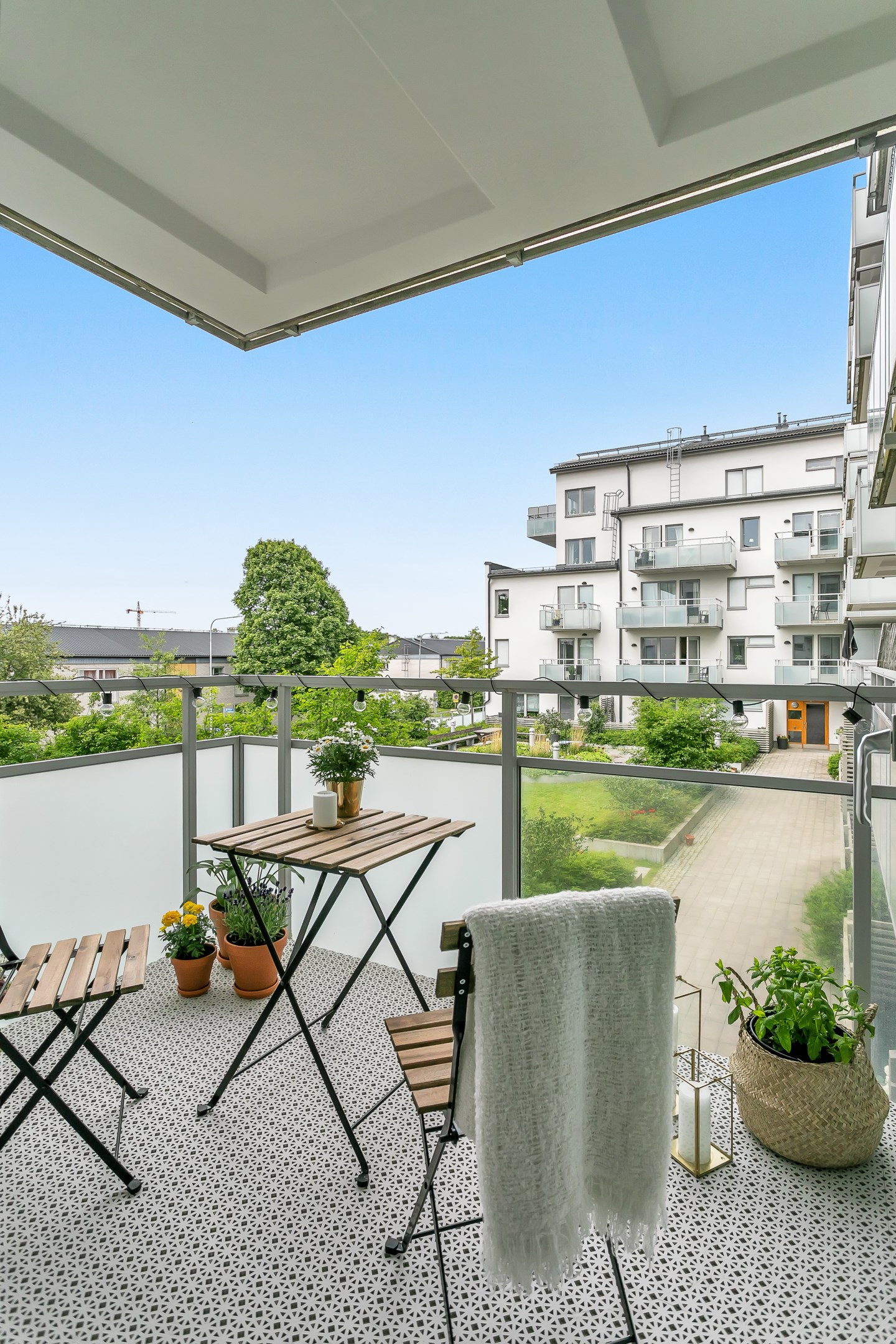 Bostadsbild från Råbyvägen 30, Såld i Kapellgärdet, Uppsala