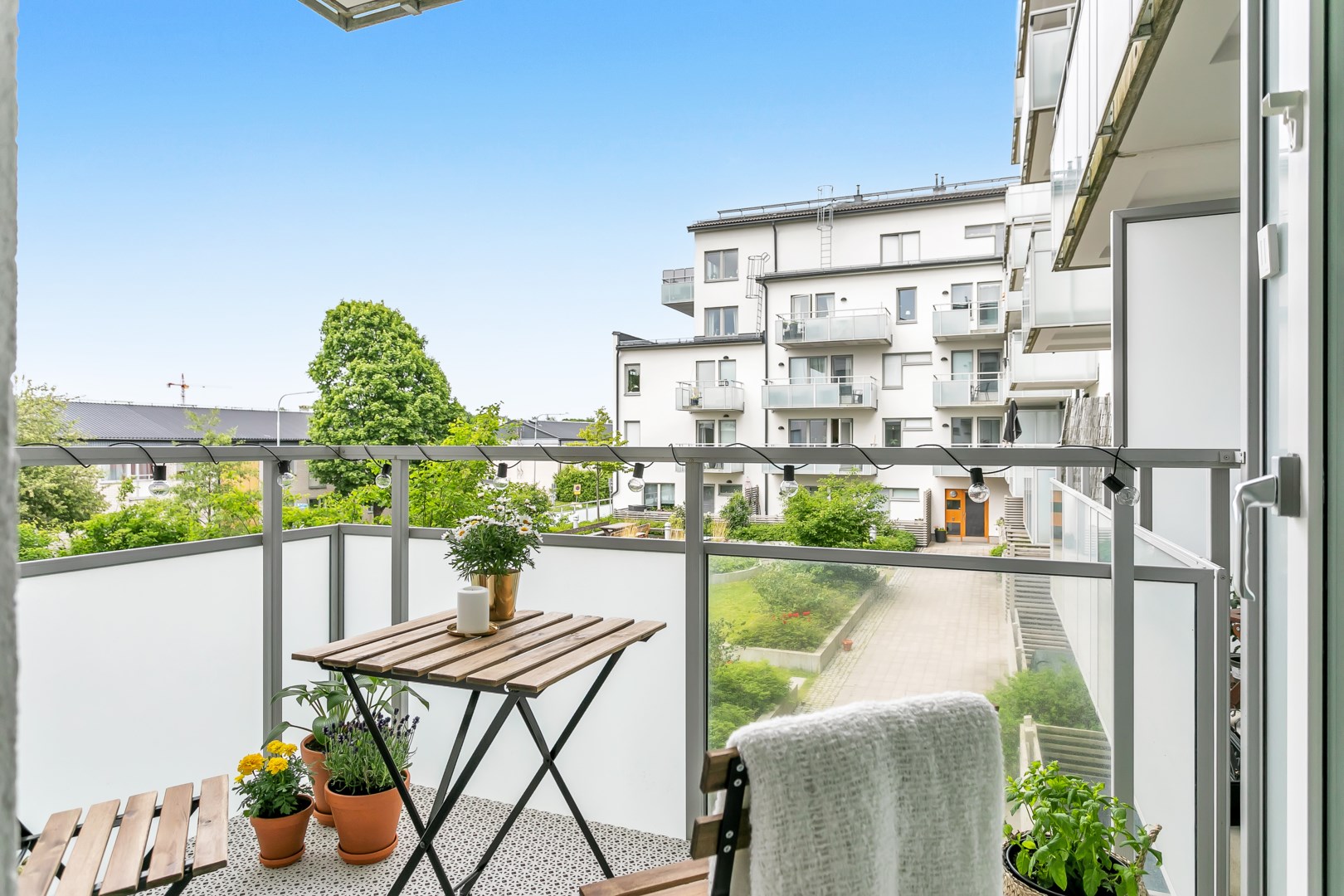 Bostadsbild från Råbyvägen 30, Såld i Kapellgärdet, Uppsala