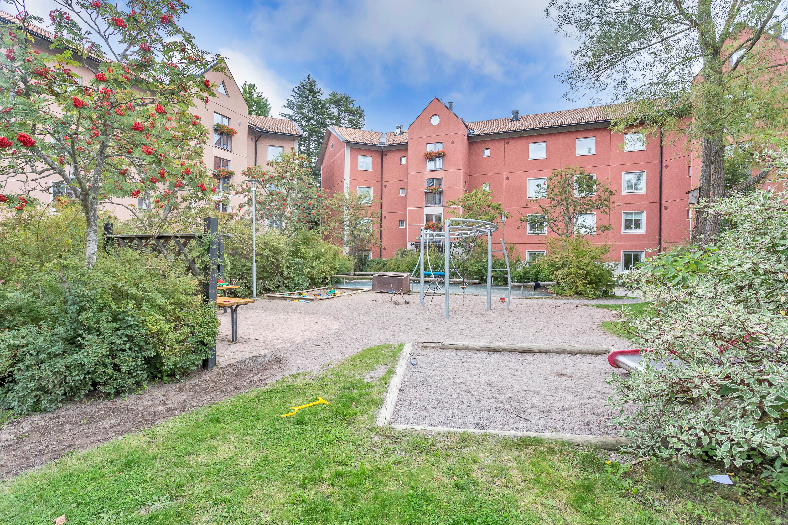 Bostadsbild från Eksätravägen 144, Såld i Vårdsätra, Uppsala