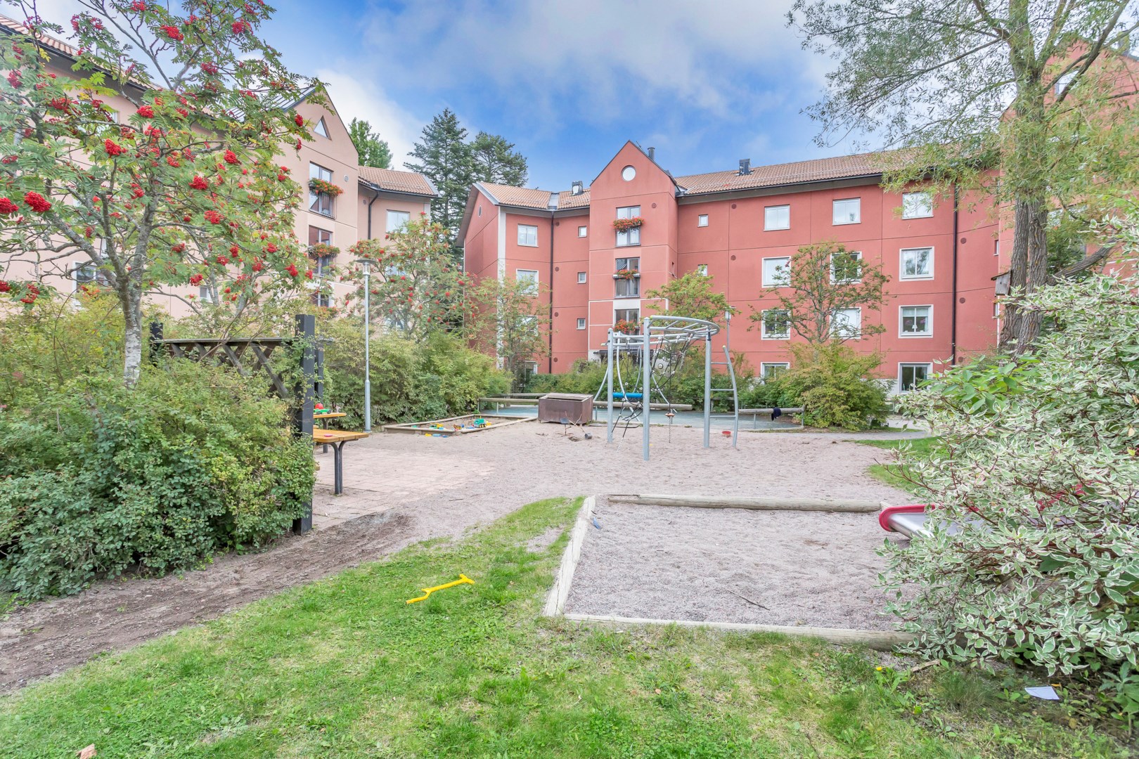 Bostadsbild från Eksätravägen 144, Såld i Vårdsätra, Uppsala