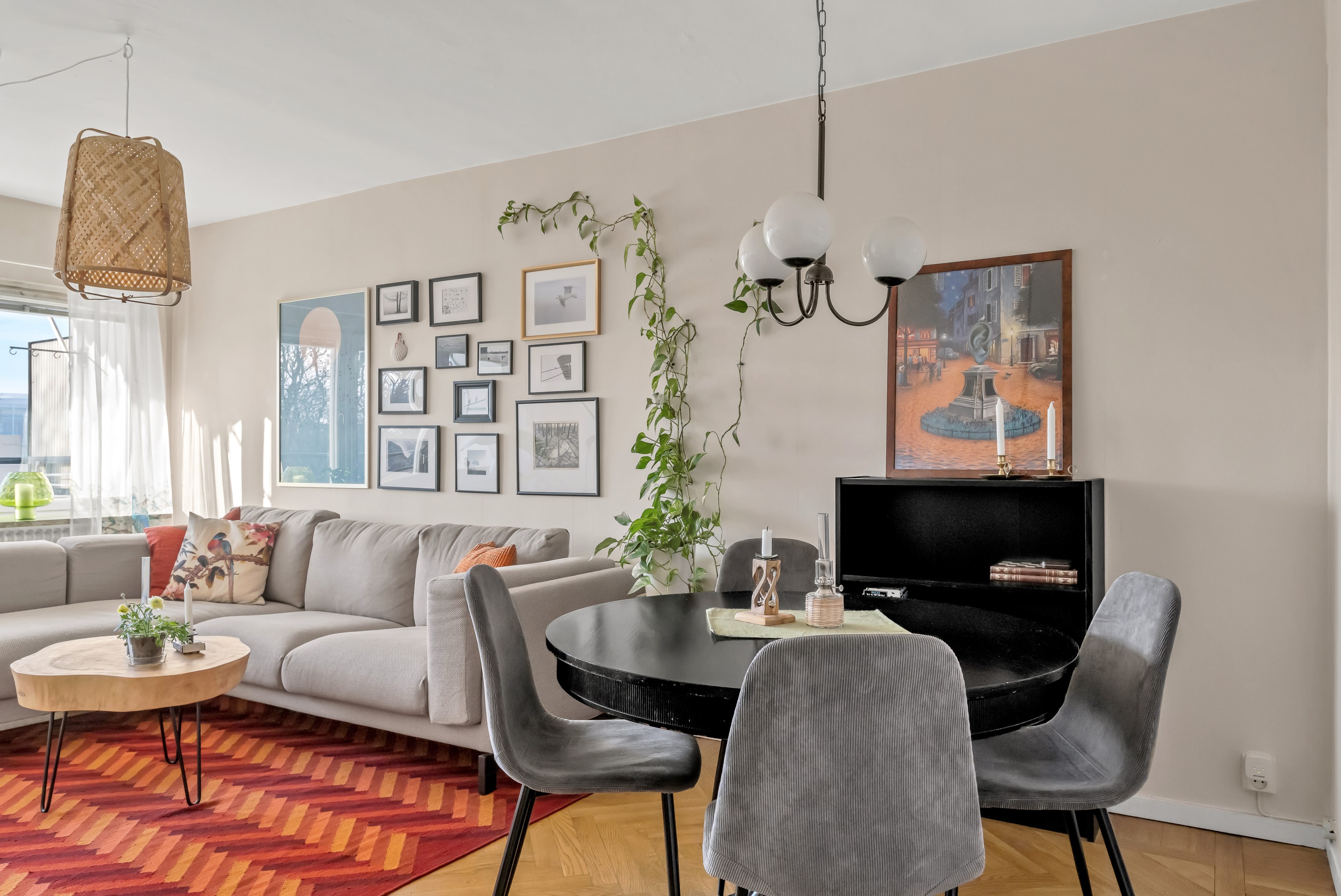 Bostadsbild från Årstagatan 18B, Såld i Salabacke, Uppsala