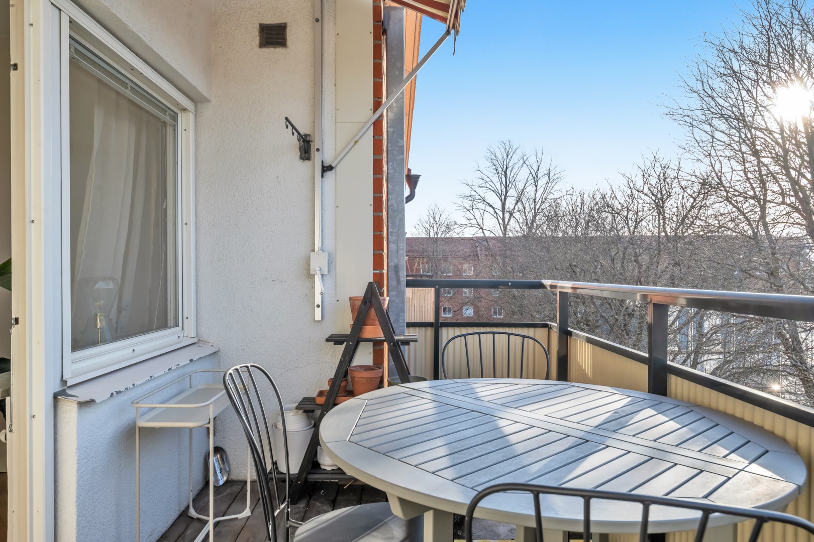 Bostadsbild från Årstagatan 18B, Såld i Salabacke, Uppsala