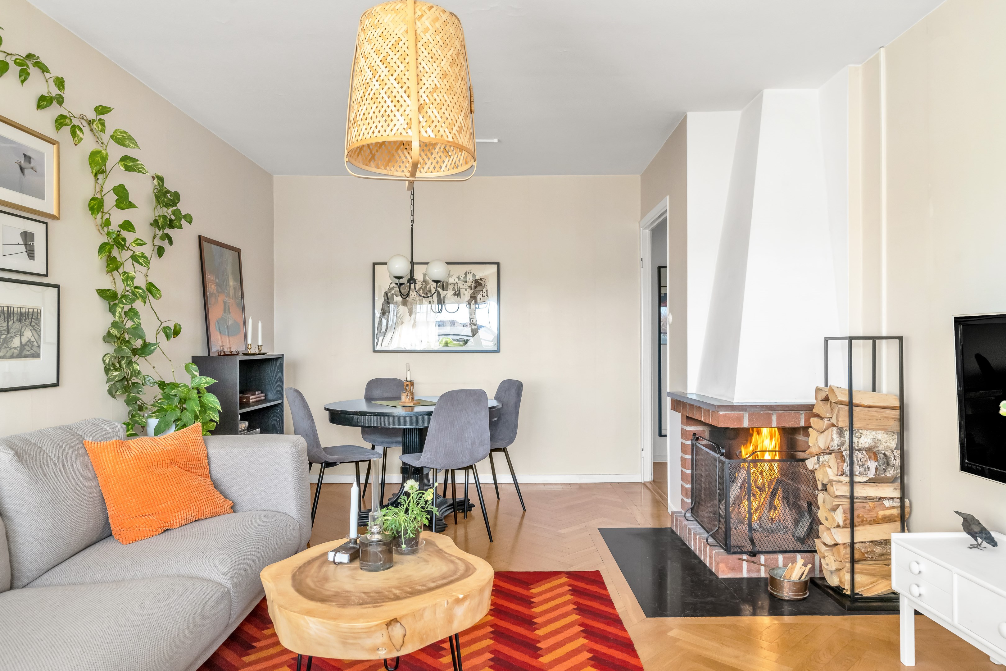 Bostadsbild från Årstagatan 18B, Såld i Salabacke, Uppsala