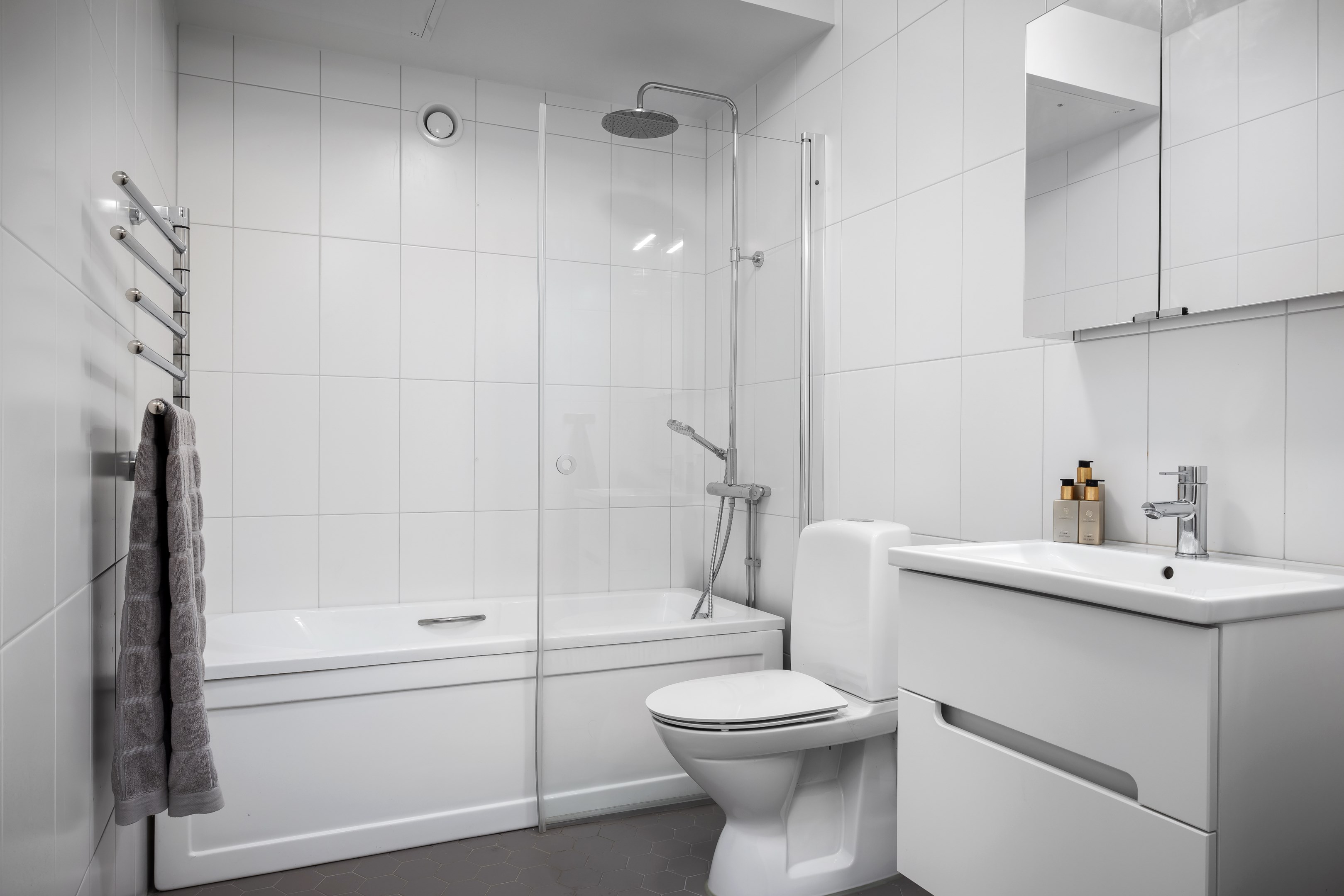 Bostadsbild från Tollareslingan 24, 3 tr, Såld i Tollare, Nacka