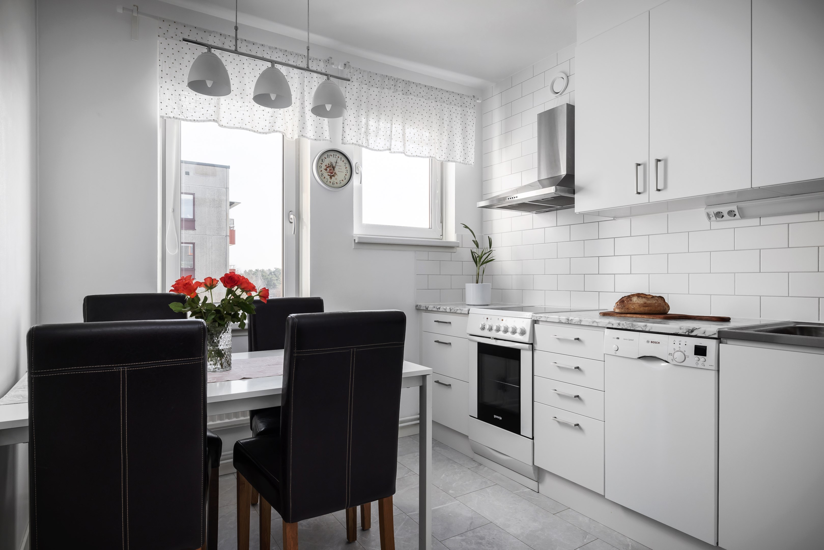 Bostadsbild från Ormingeringen 74, 2tr, Såld i Västra Orminge, Nacka