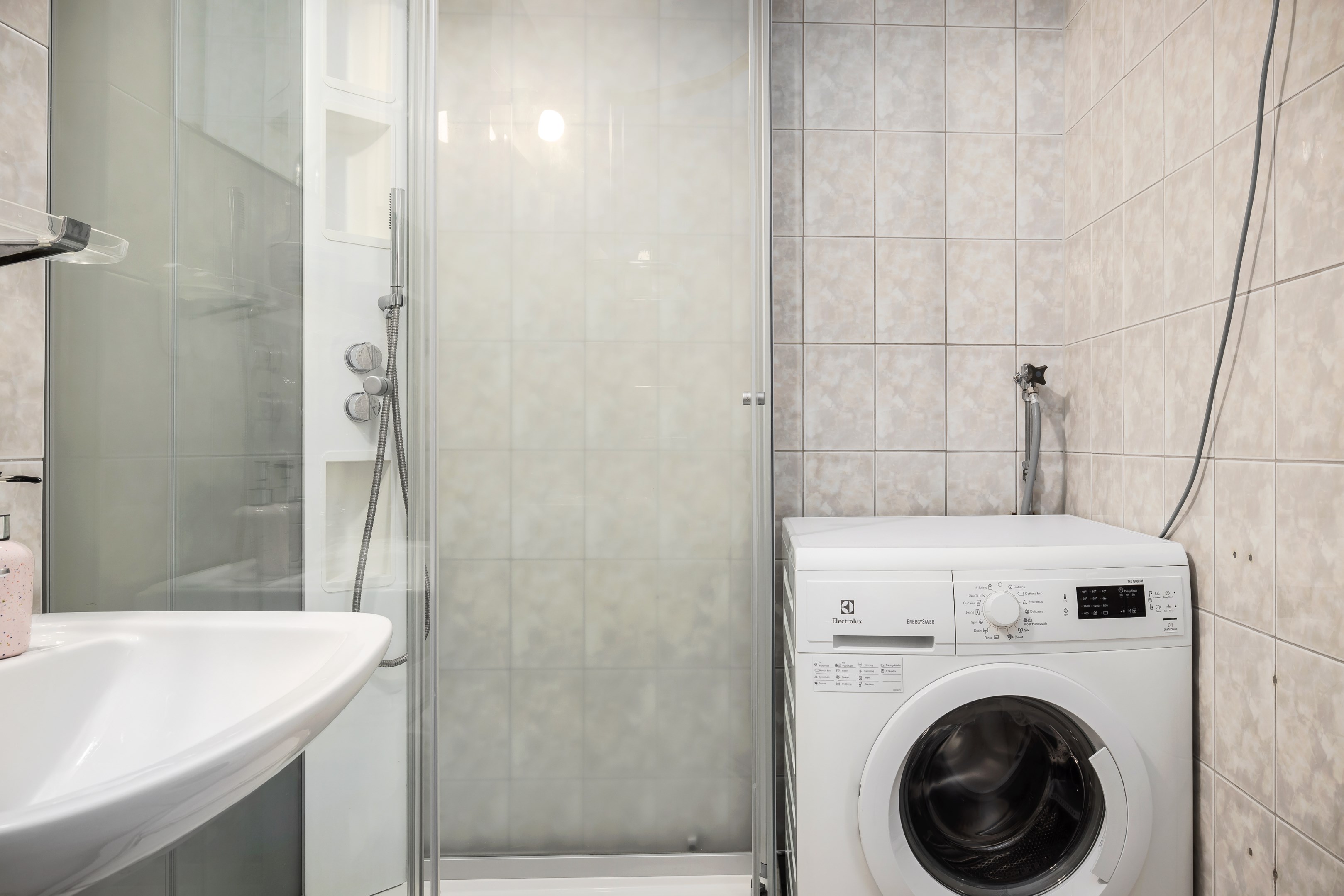 Bostadsbild från Ormingeringen 74, 2tr, Såld i Västra Orminge, Nacka