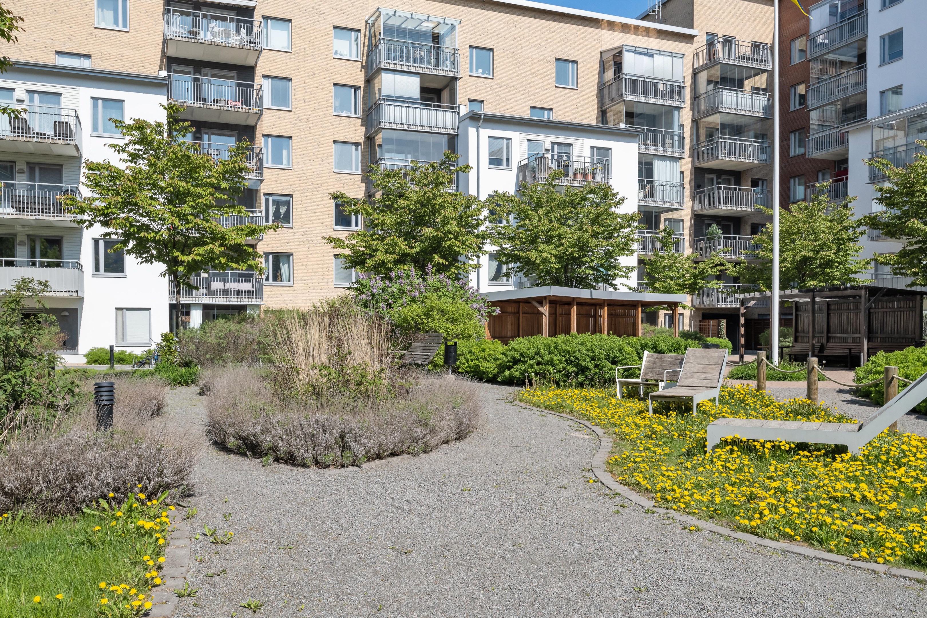 Bostadsbild från Tullgarnsgatan 12, Såld i Kungsängen, Uppsala