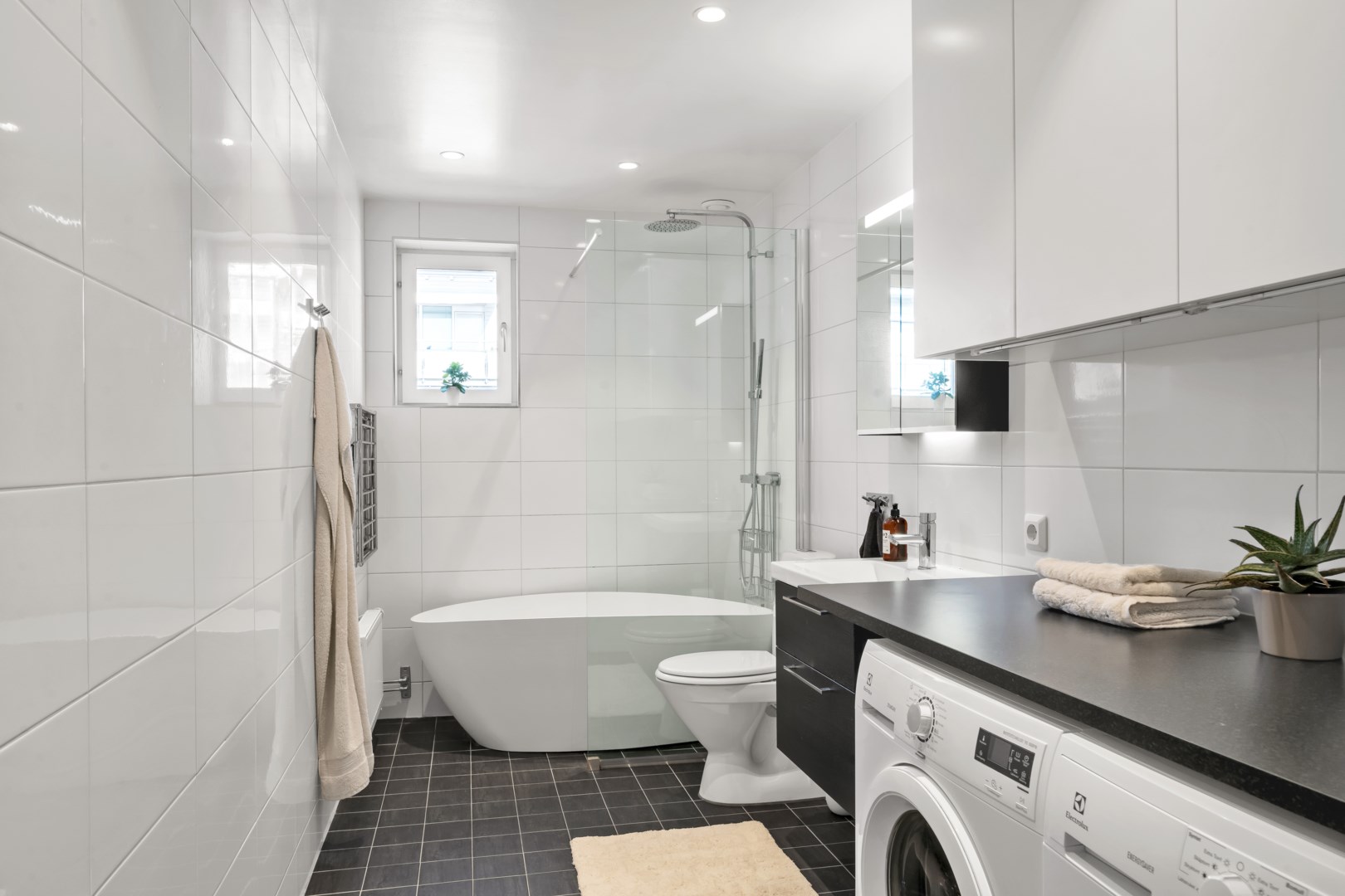 Bostadsbild från Tullgarnsgatan 12, Såld i Kungsängen, Uppsala