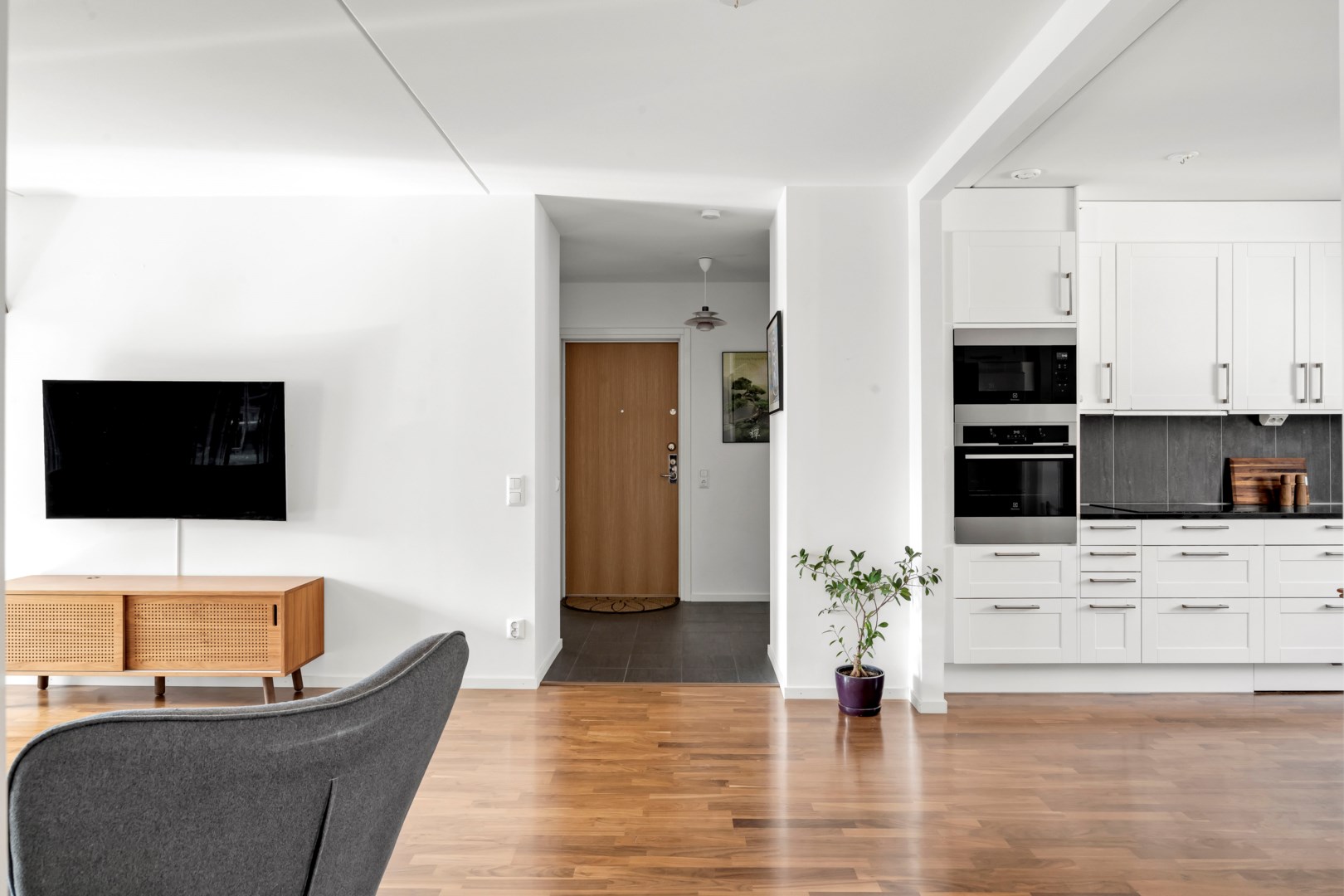 Bostadsbild från Tullgarnsgatan 12, Såld i Kungsängen, Uppsala