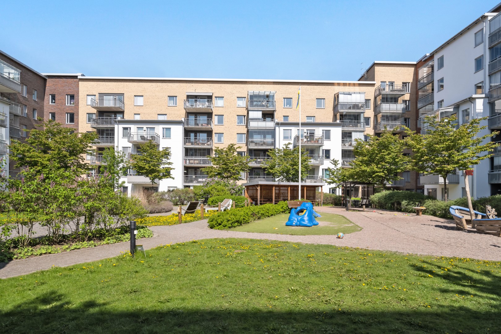 Bostadsbild från Tullgarnsgatan 12, Såld i Kungsängen, Uppsala