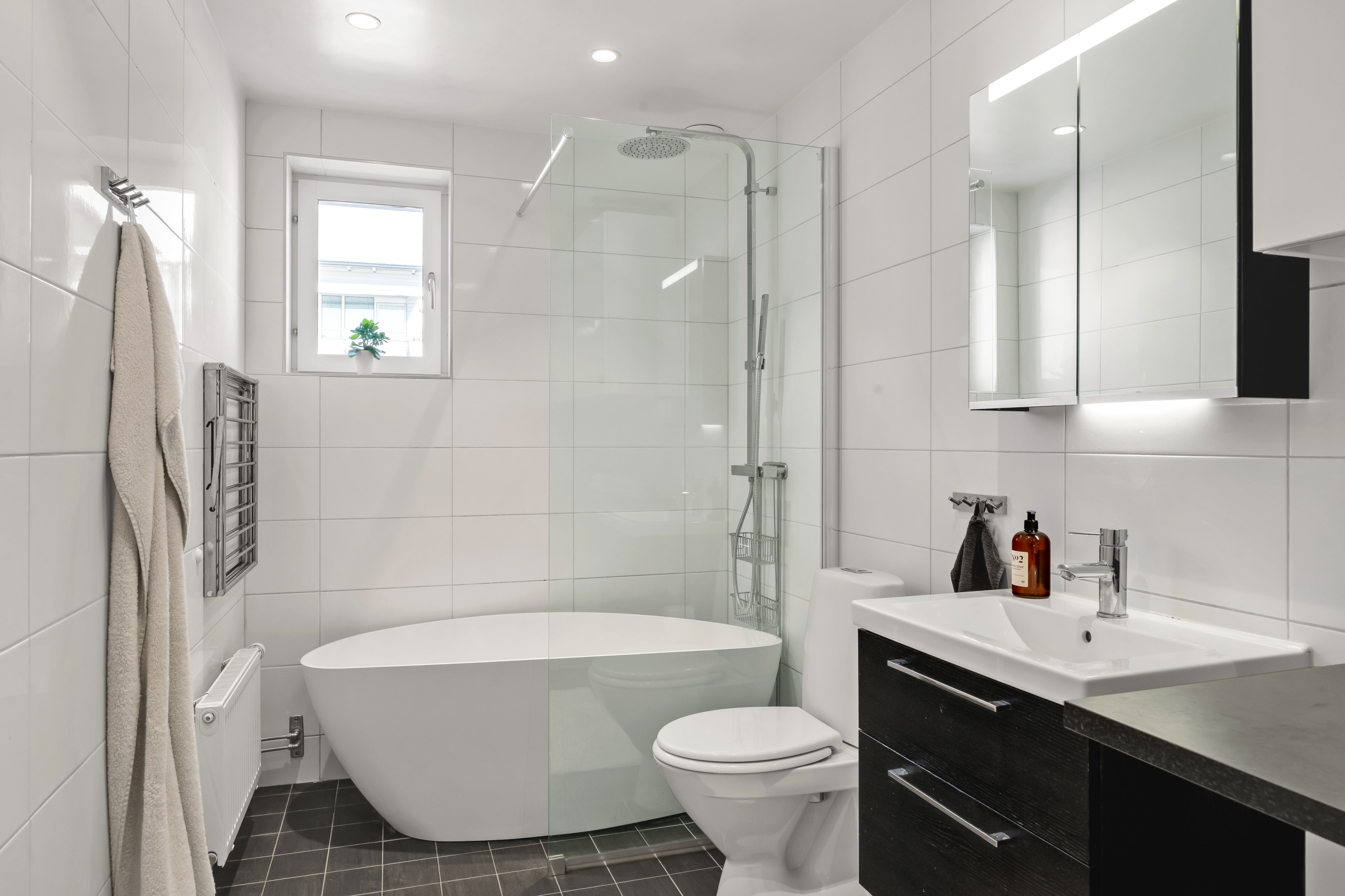 Bostadsbild från Tullgarnsgatan 12, Såld i Kungsängen, Uppsala