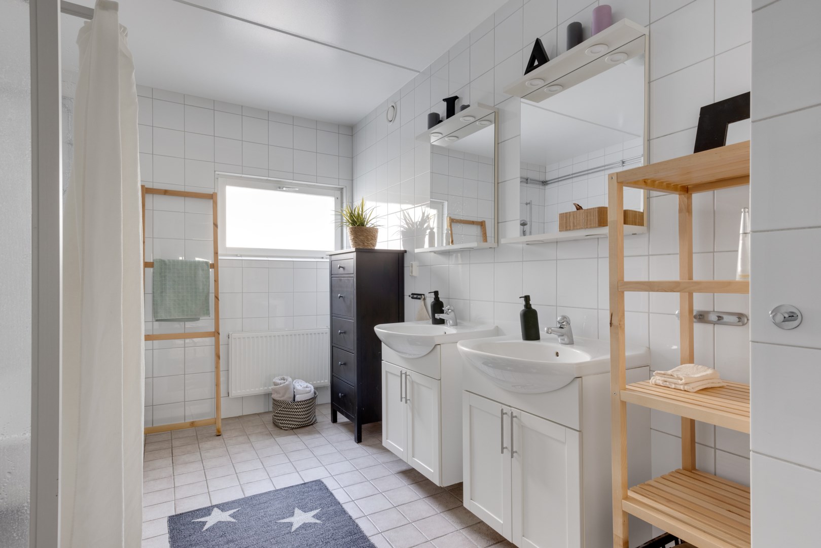 Bostadsbild från Norbyvägen 44 B, Såld i Sommarro, Uppsala