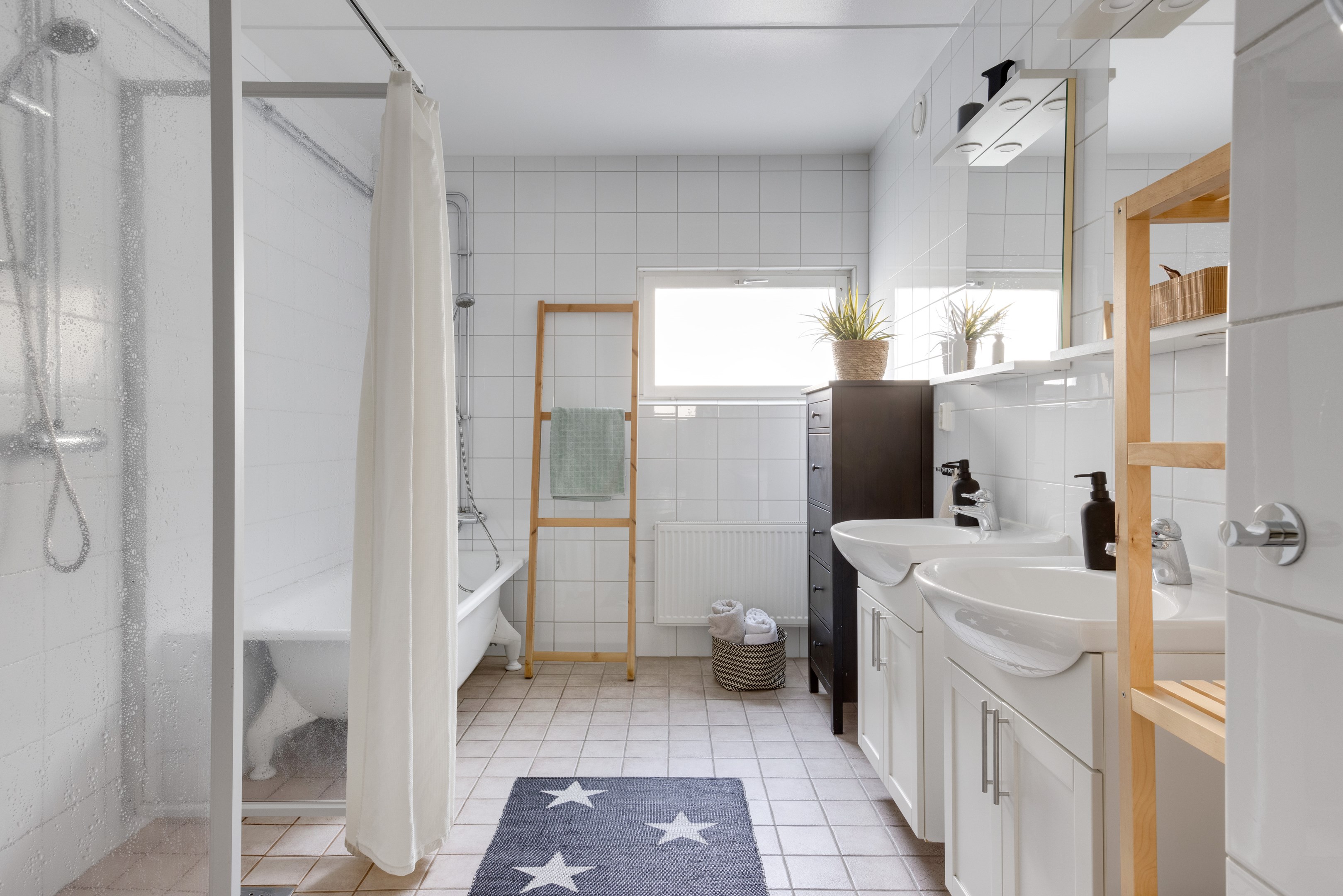 Bostadsbild från Norbyvägen 44 B, Såld i Sommarro, Uppsala