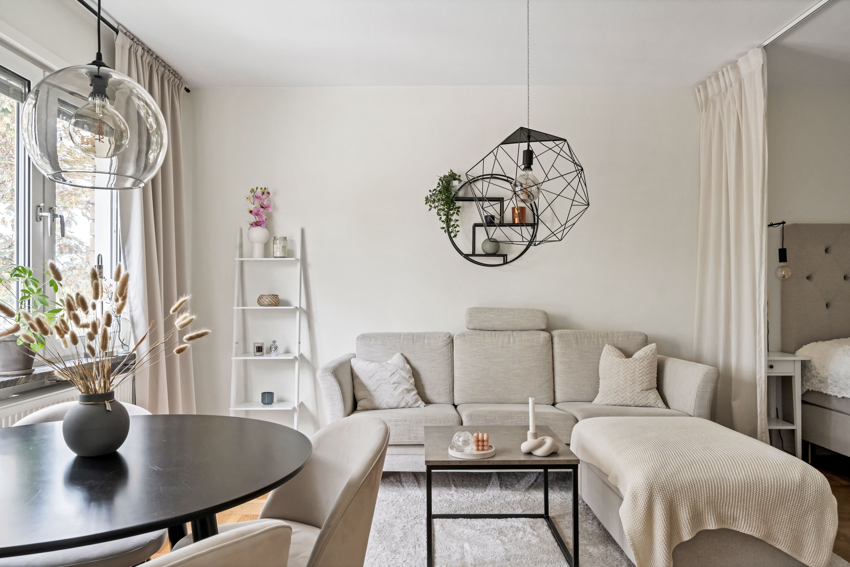 Bostadsbild från Heidenstamsgatan 1, Såld i Löten, Uppsala