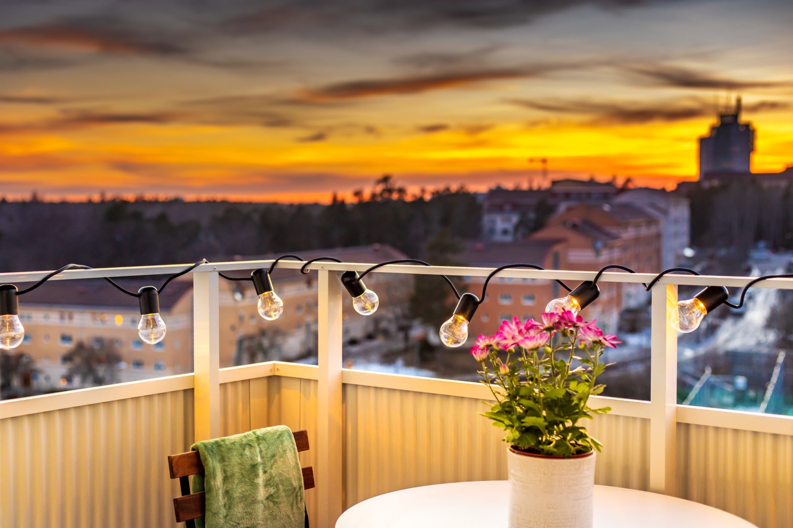 Bostadsbild från Per Hallströms Väg 12, 8tr, Såld i Forum Nacka, Nacka