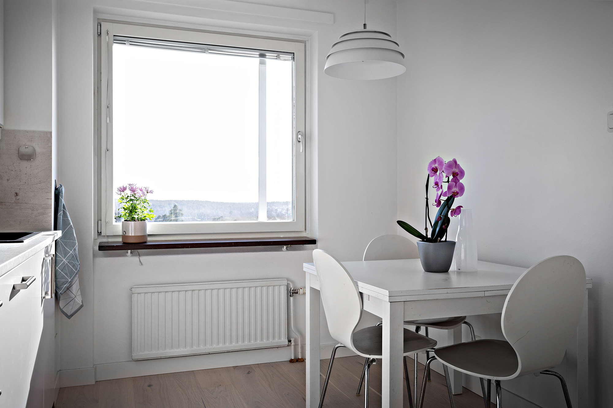 Bostadsbild från Per Hallströms Väg 12, 8tr, Såld i Forum Nacka, Nacka