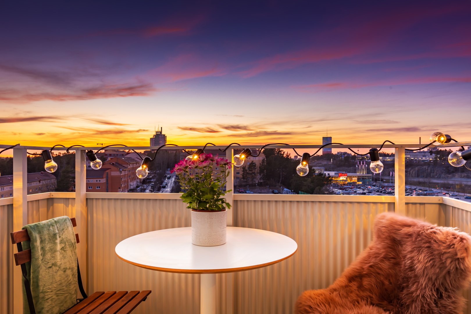 Bostadsbild från Per Hallströms Väg 12, 8tr, Såld i Forum Nacka, Nacka