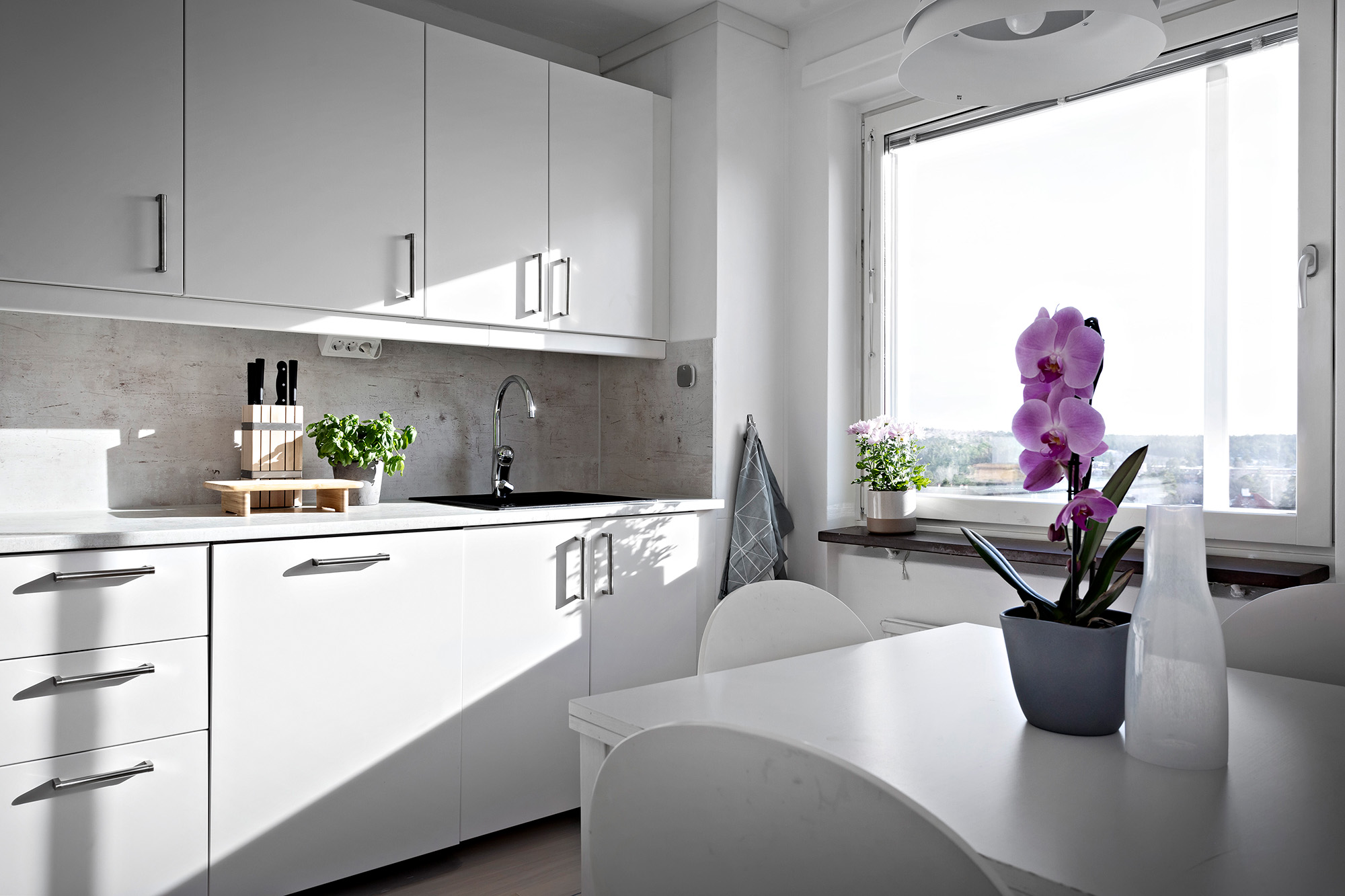 Bostadsbild från Per Hallströms Väg 12, 8tr, Såld i Forum Nacka, Nacka