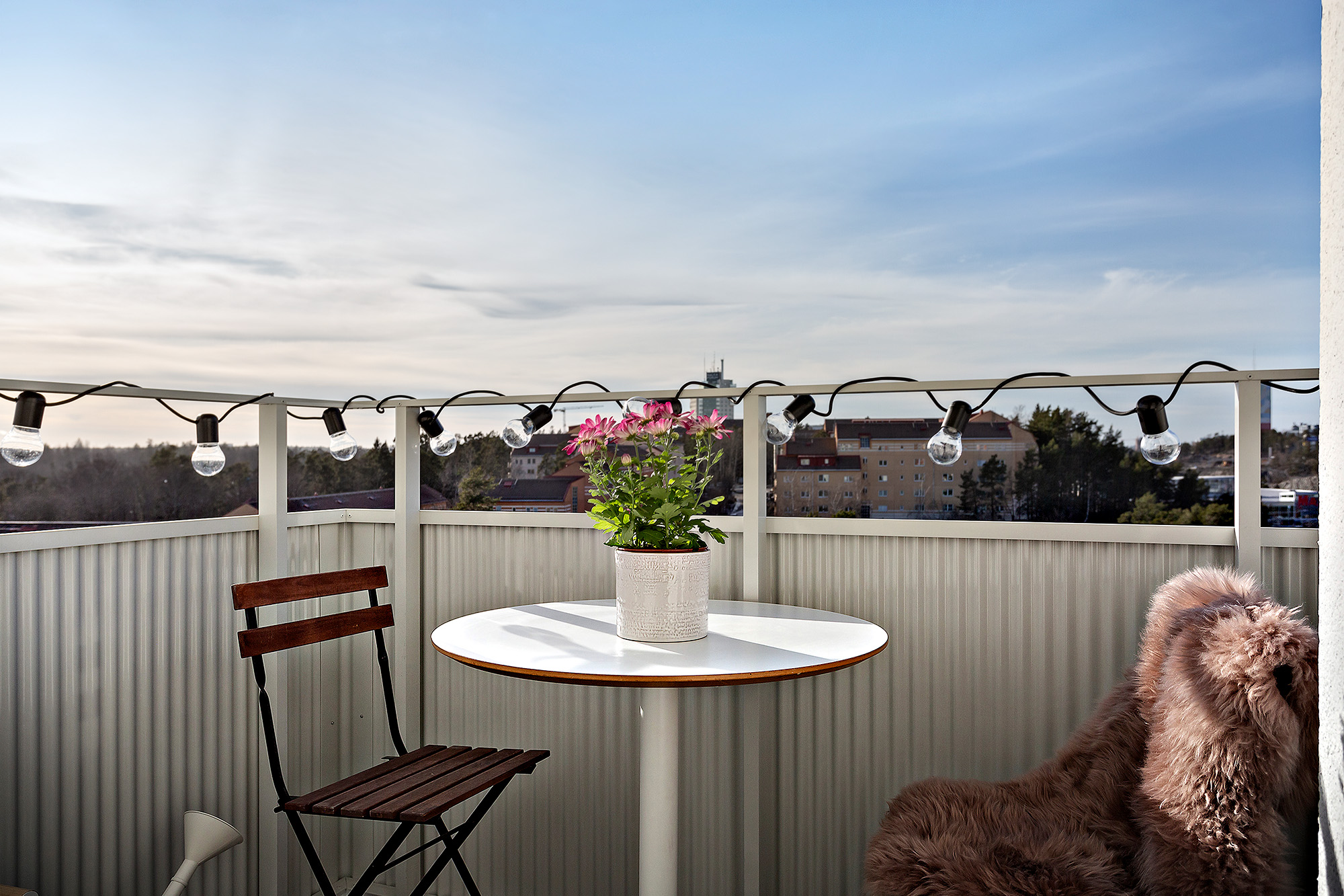 Bostadsbild från Per Hallströms Väg 12, 8tr, Såld i Forum Nacka, Nacka