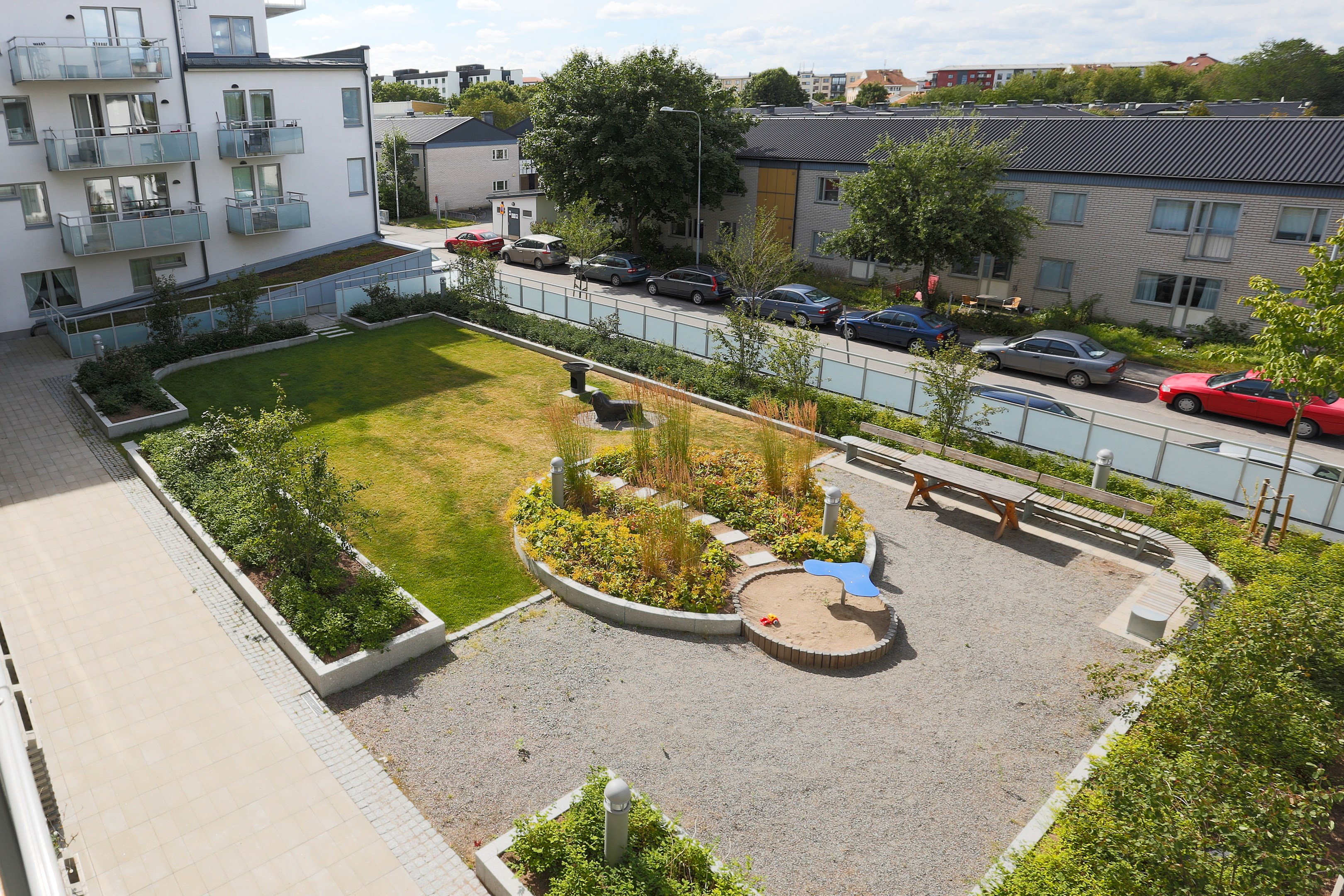 Bostadsbild från Råbyvägen 34, Såld i Kapellgärdet, Uppsala