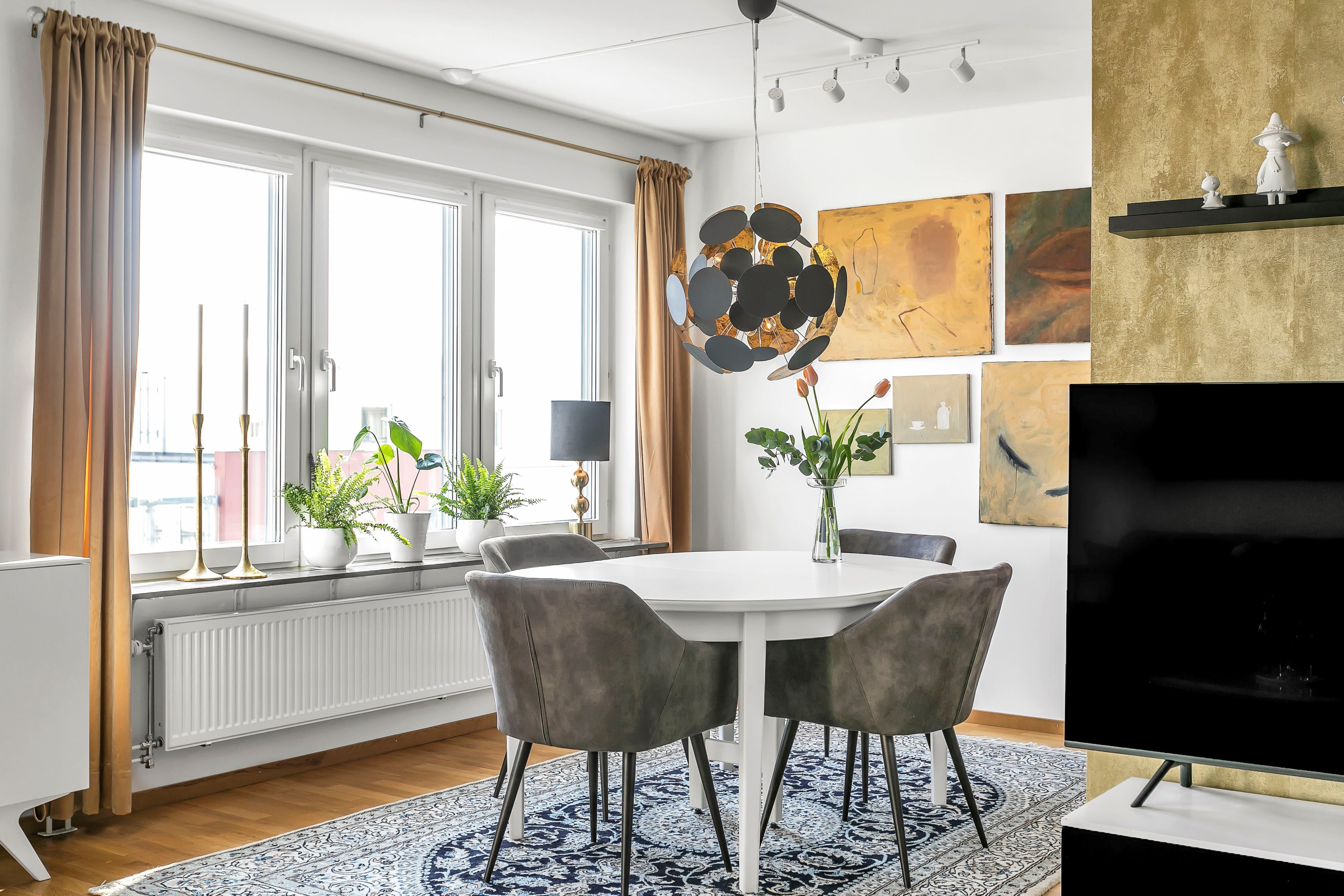 Bostadsbild från Råbyvägen 34, Såld i Kapellgärdet, Uppsala