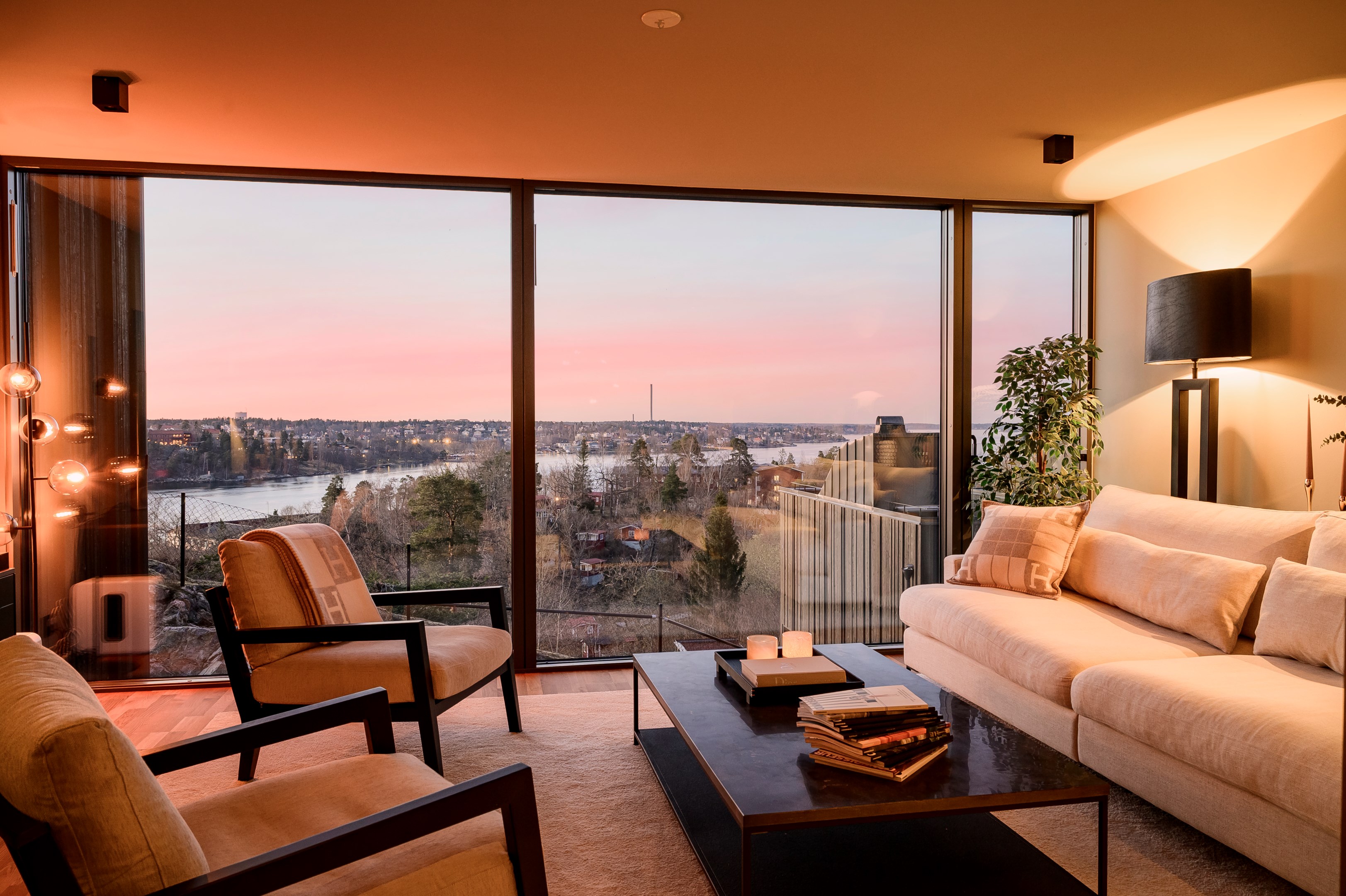 Bostadsbild från Utskogsvägen 63, Såld i Skuru, Nacka